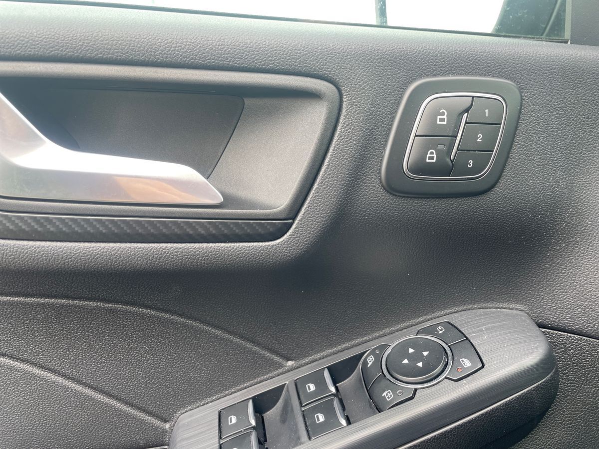 Billede af Ford Kuga 2,5 Plugin-hybrid ST-Line X CVT 243HK 5d Aut.