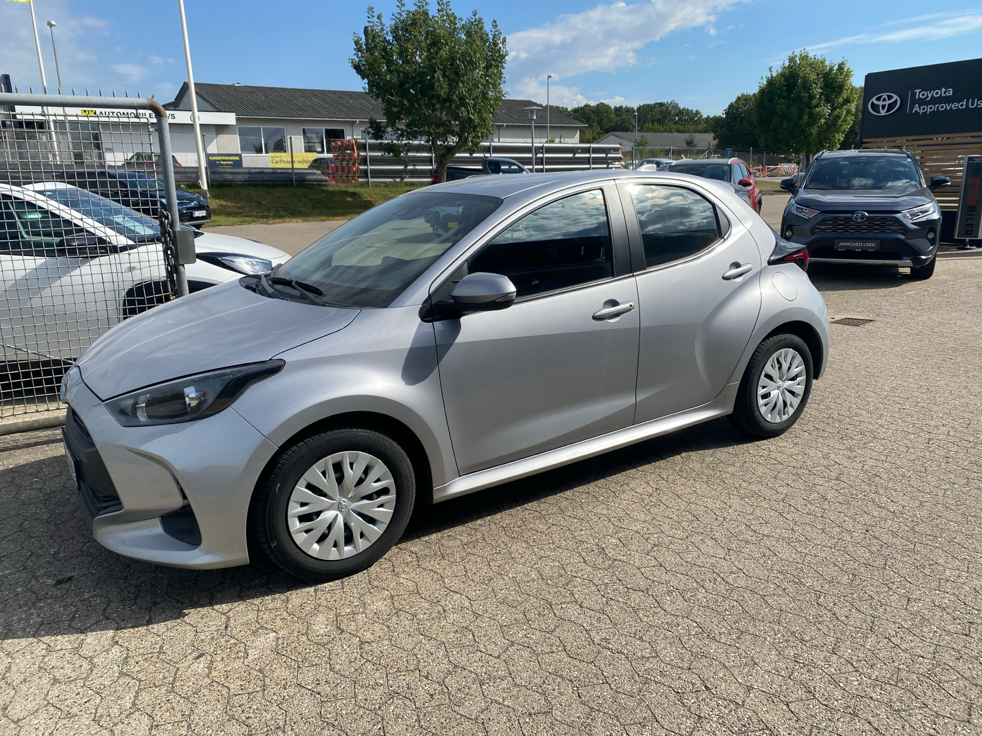 Billede af Toyota Yaris 1,5 Hybrid Essential Comfort 116HK 5d Trinl. Gear