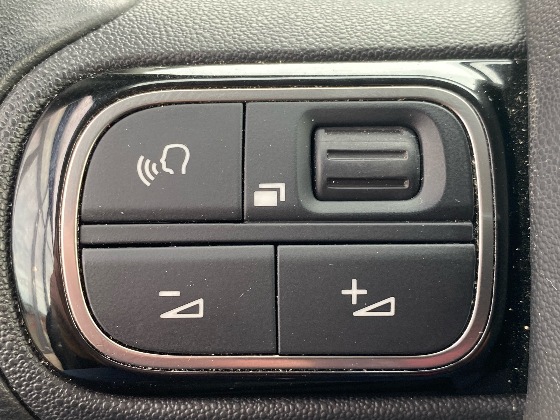Billede af Citroën C3 Aircross 1,2 PureTech Iconic start/stop 110HK 5d