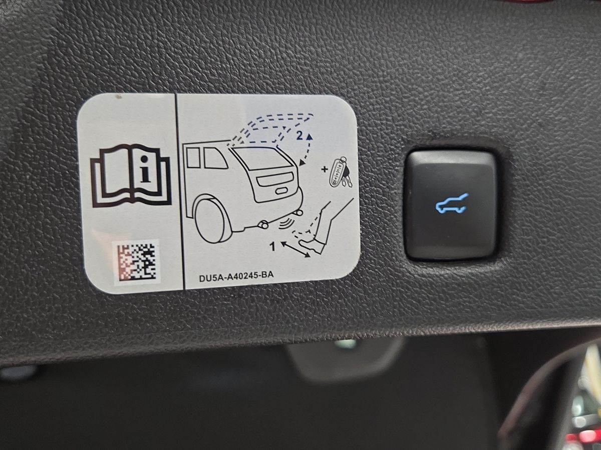 Billede af Ford Kuga 2,5 Plugin-hybrid ST-Line X CVT 225HK 5d Trinl. Gear