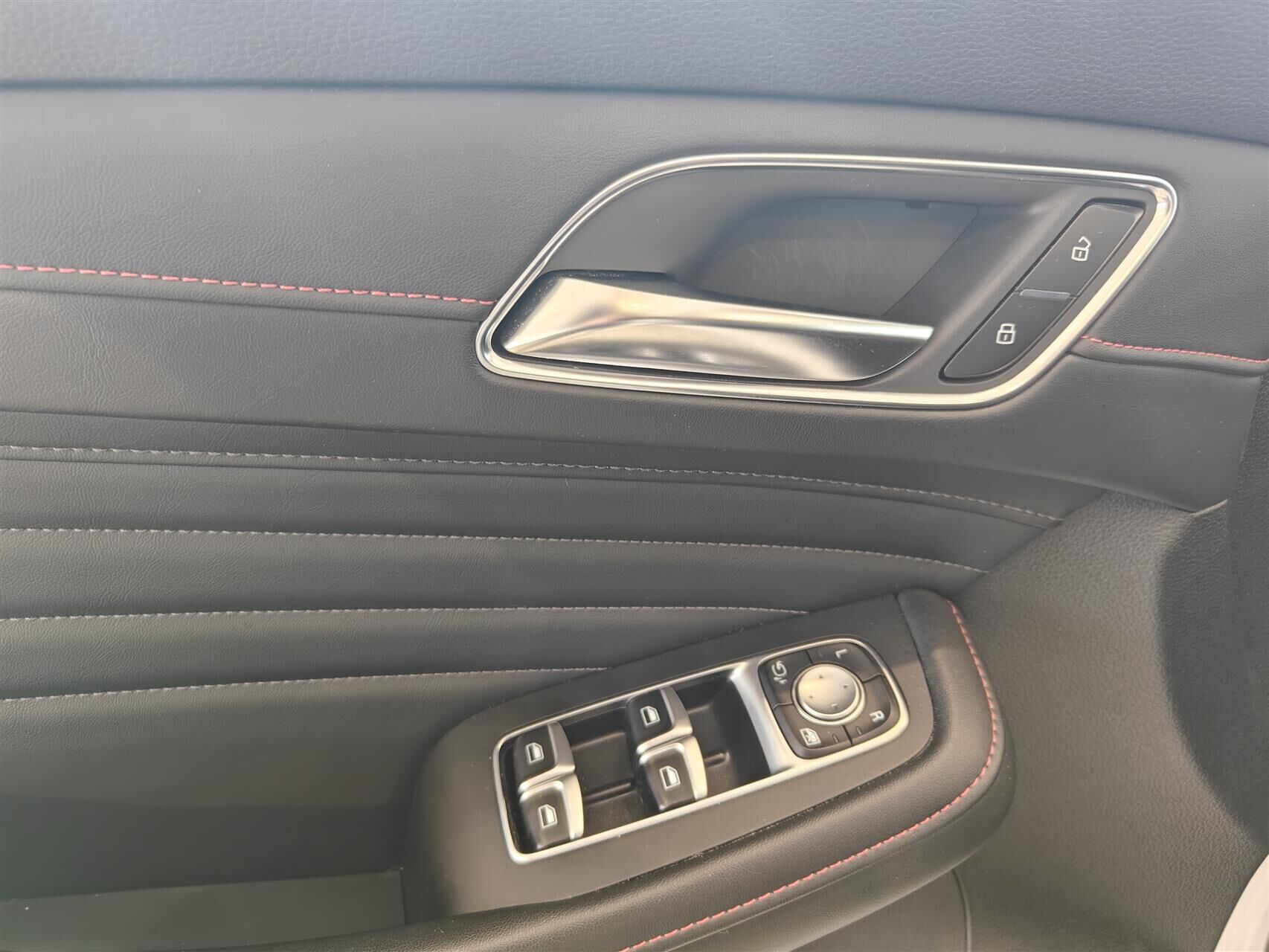 Billede af MG EHS 1,5 T GDI  Plugin-hybrid Luxury 258HK 5d 10g Aut.