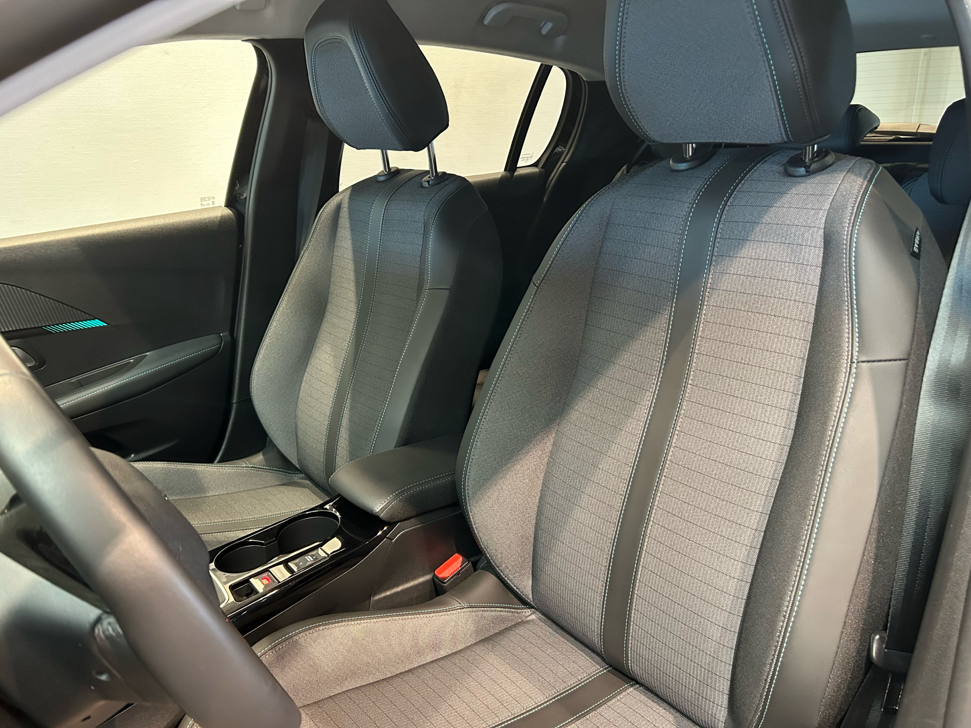 Billede af Peugeot 208 1,2 PureTech Allure Pack 100HK 5d 6g