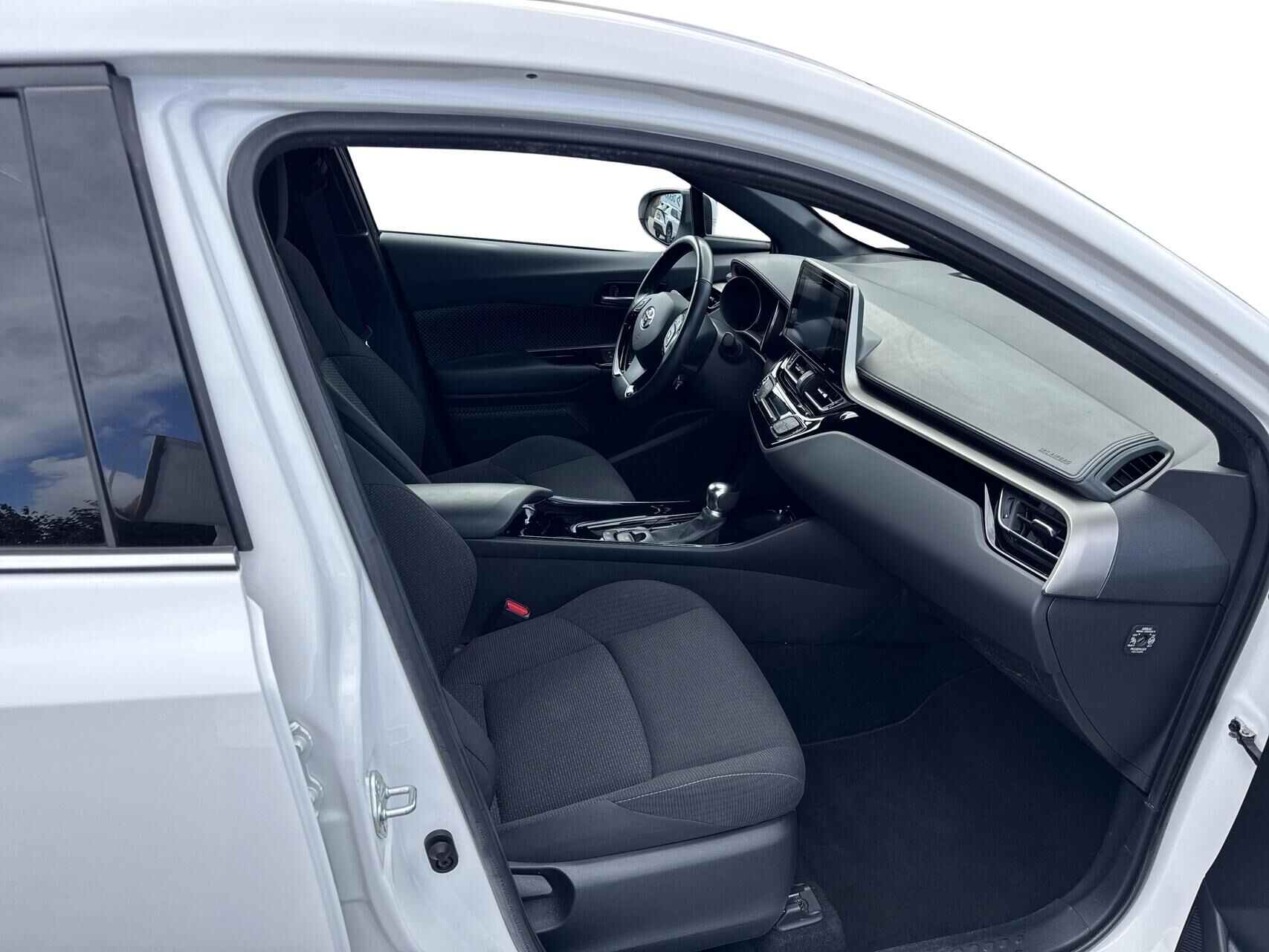 Billede af Toyota C-HR 1,8 Hybrid C-LUB Multidrive S 122HK 5d Aut.