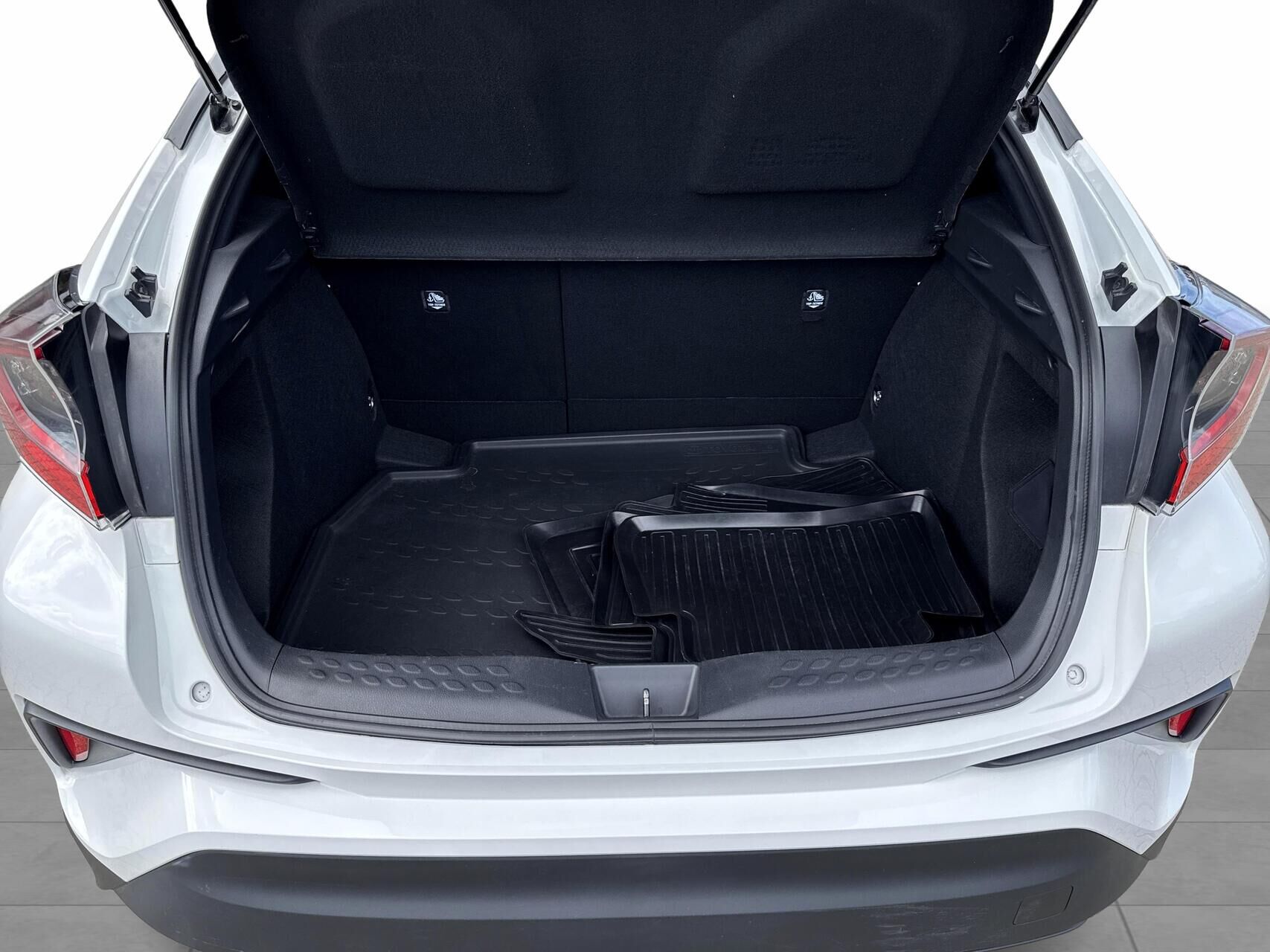 Billede af Toyota C-HR 1,8 Hybrid C-LUB Multidrive S 122HK 5d Aut.