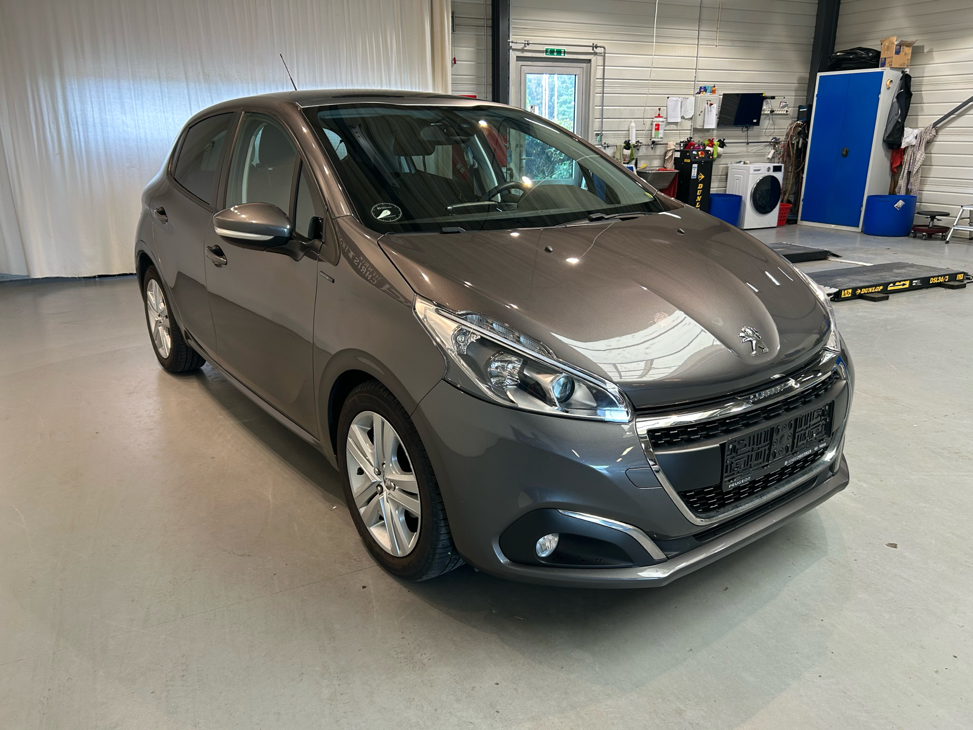 Billede af Peugeot 208 1,5 BlueHDi Signature+ 100HK 5d