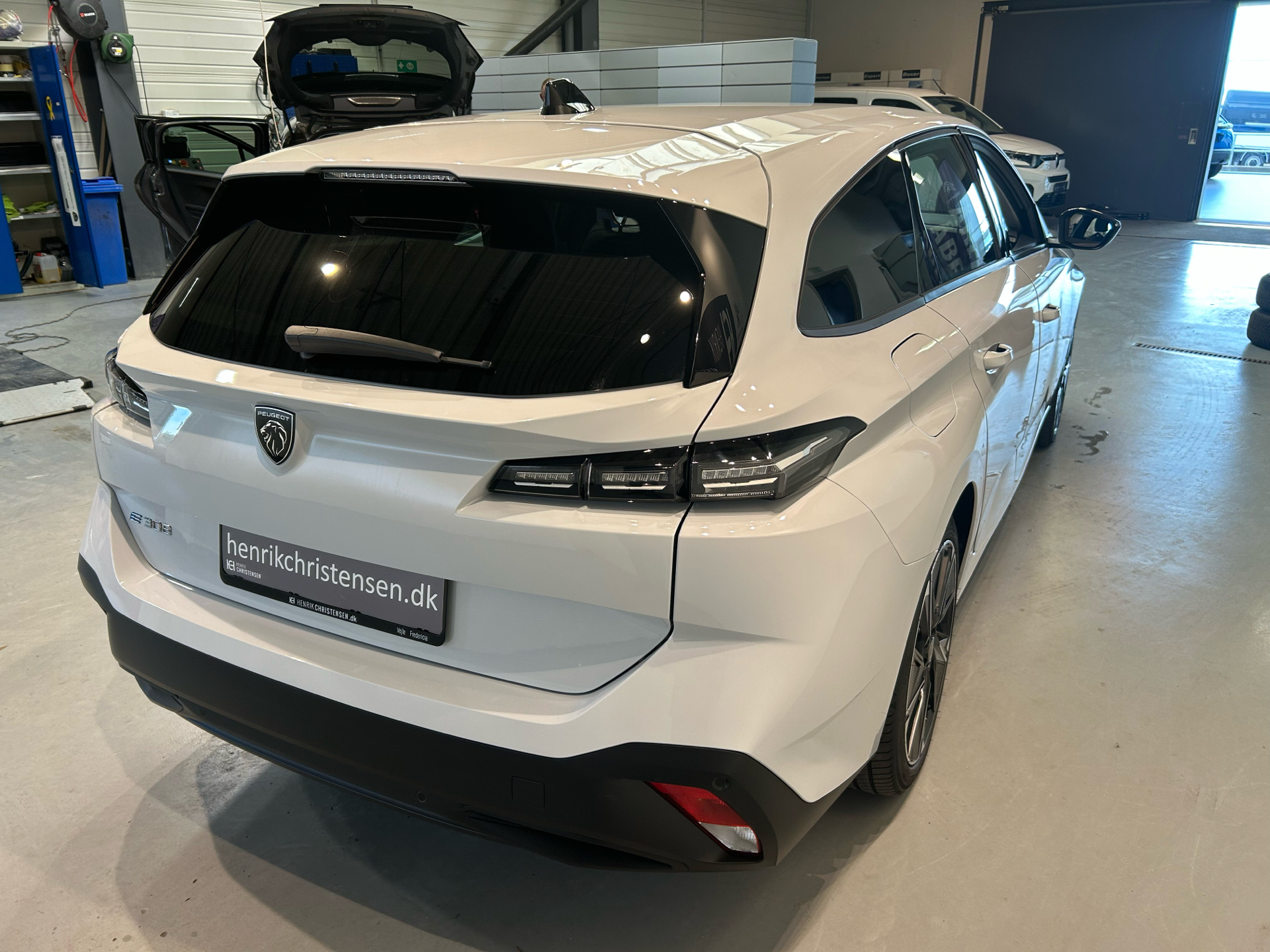 Billede af Peugeot e-308 EL Style 156HK Stc Aut.