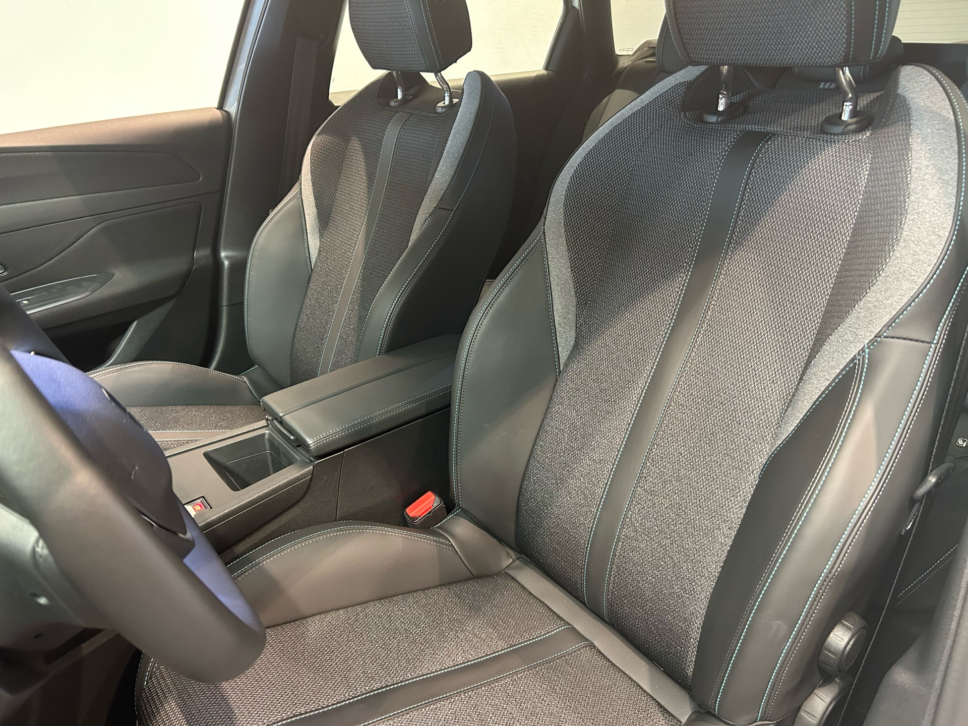 Billede af Peugeot e-308 EL Style 156HK Stc Aut.