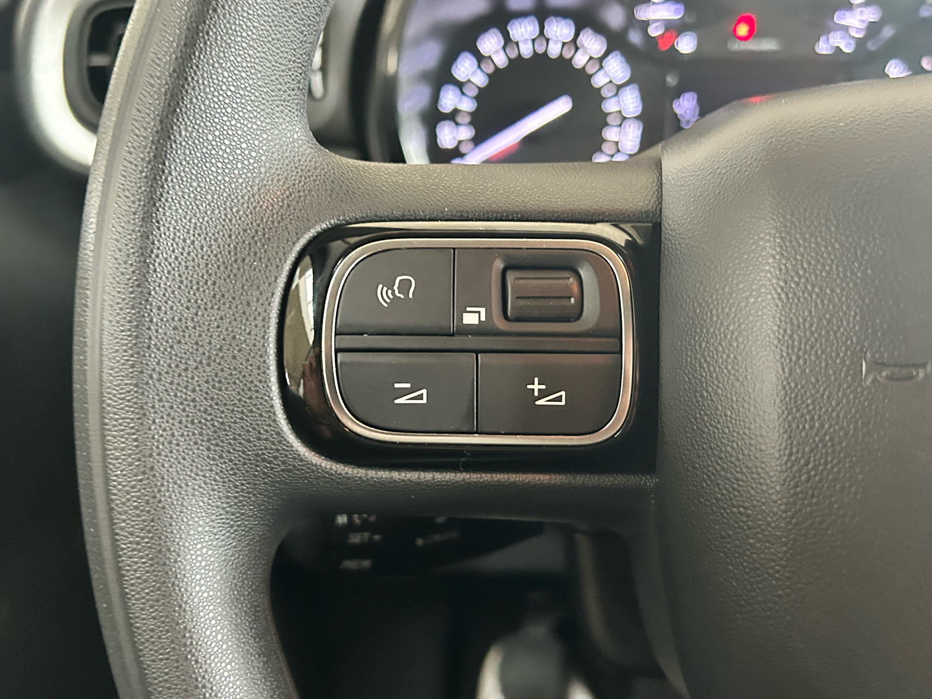 Billede af Citroën C3 1,2 PureTech Limited start/stop 82HK 5d