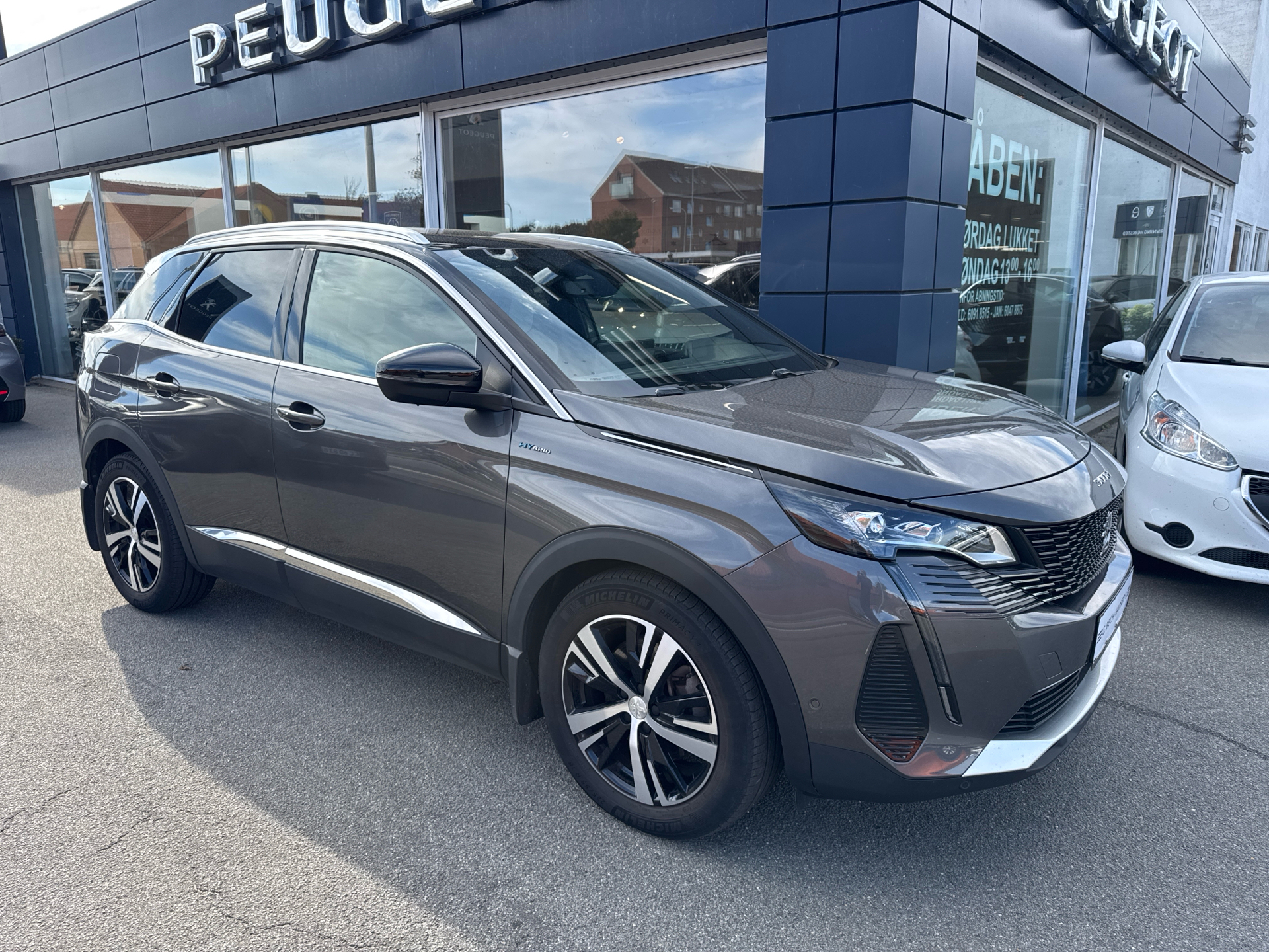 Billede af Peugeot 3008 1,6 PureTech  Plugin-hybrid GT First EAT8 225HK 5d 8g Aut.