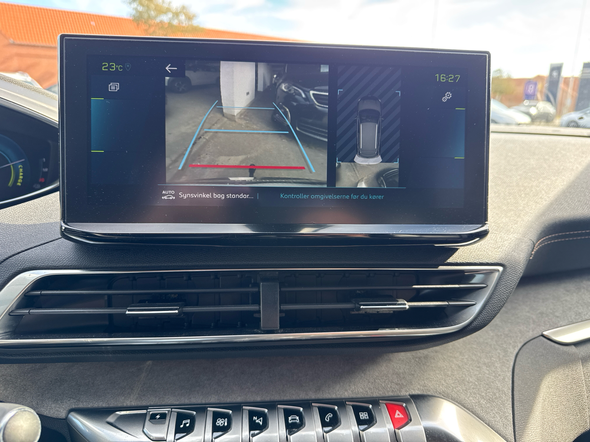 Billede af Peugeot 3008 1,6 PureTech  Plugin-hybrid GT First EAT8 225HK 5d 8g Aut.