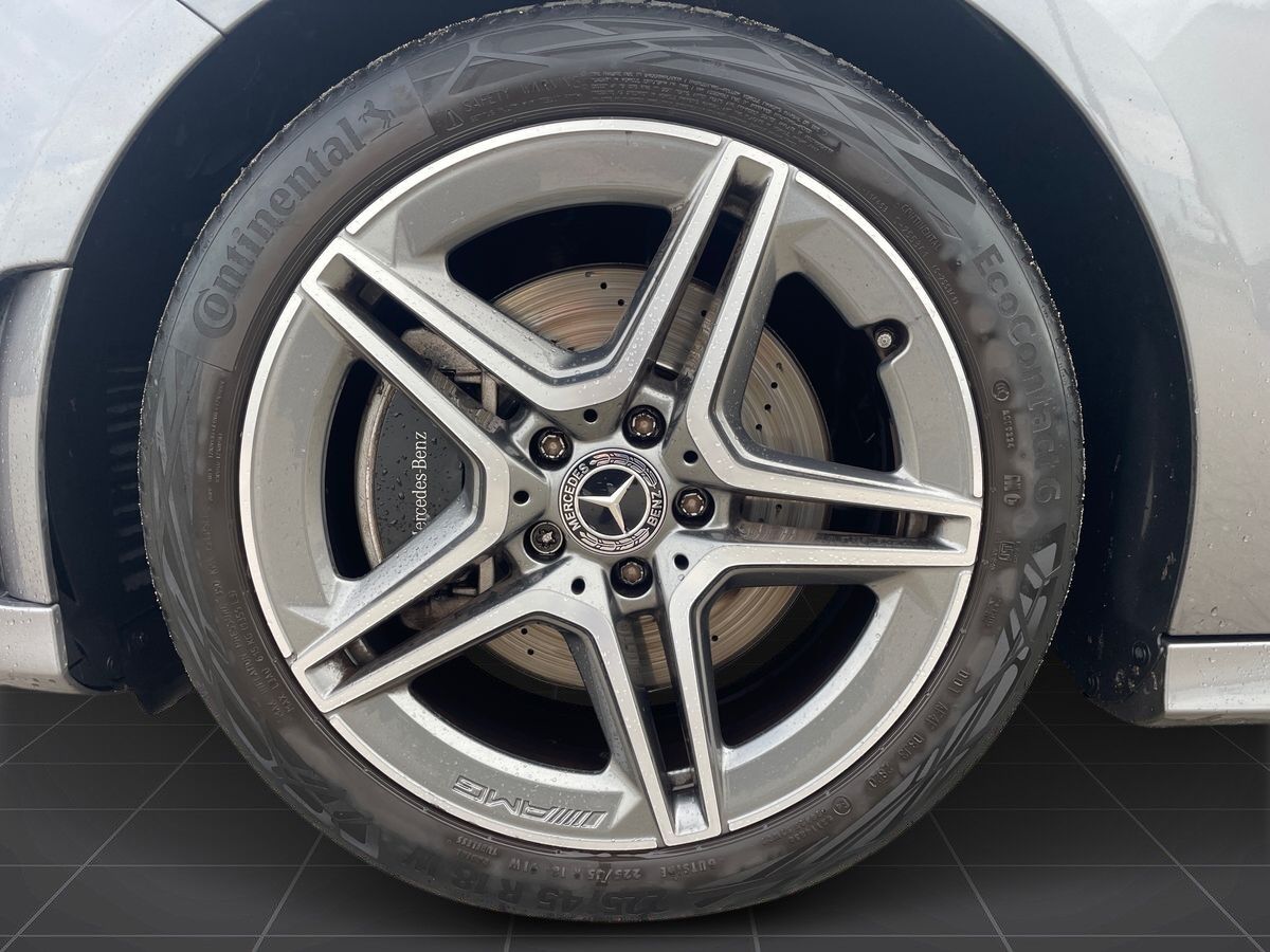 Billede af Mercedes-Benz A220 2,0 AMG Line 4Matic 7G-DCT 190HK 7g Aut.