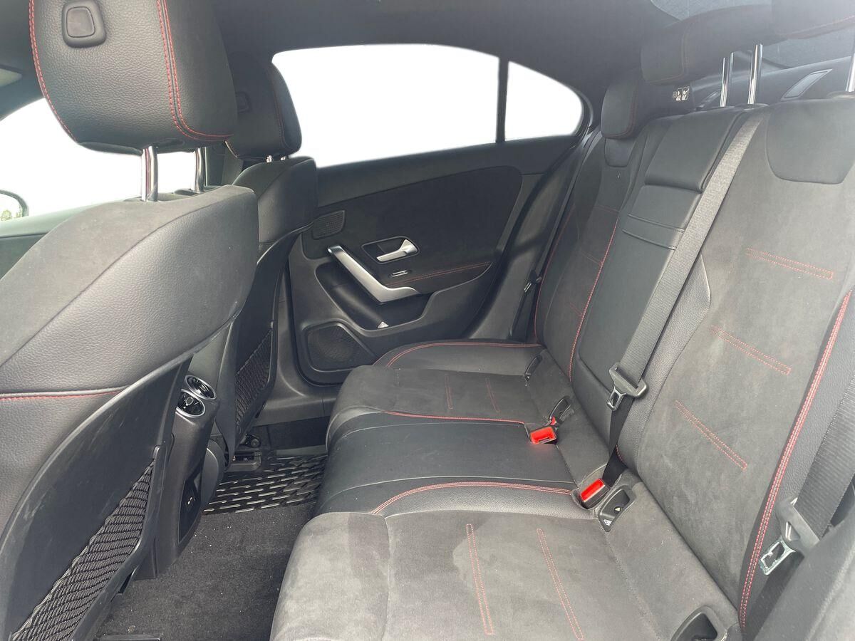 Billede af Mercedes-Benz A220 2,0 AMG Line 4Matic 7G-DCT 190HK 7g Aut.