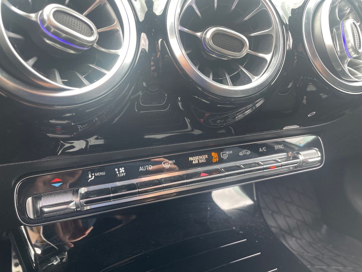 Billede af Mercedes-Benz A220 2,0 AMG Line 4Matic 7G-DCT 190HK 7g Aut.