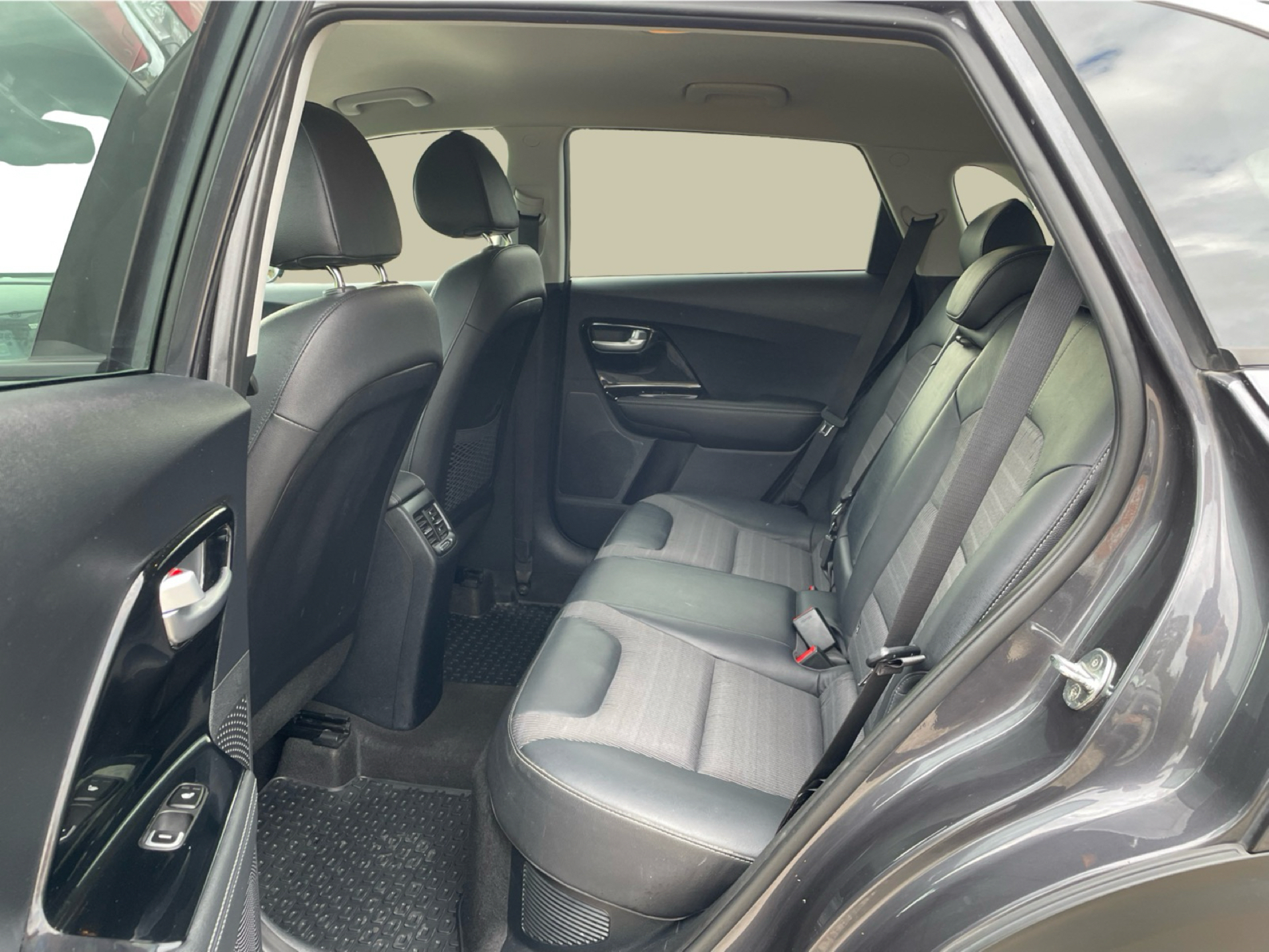 Billede af Kia Niro 1,6 GDI PHEV  Plugin-hybrid Advance DCT 141HK 5d 6g Aut.