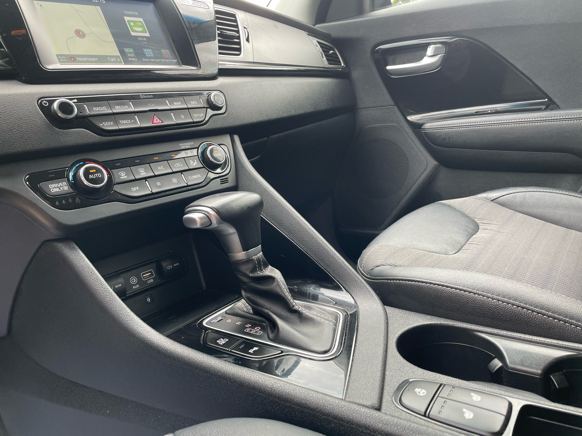 Billede af Kia Niro 1,6 GDI PHEV  Plugin-hybrid Advance DCT 141HK 5d 6g Aut.