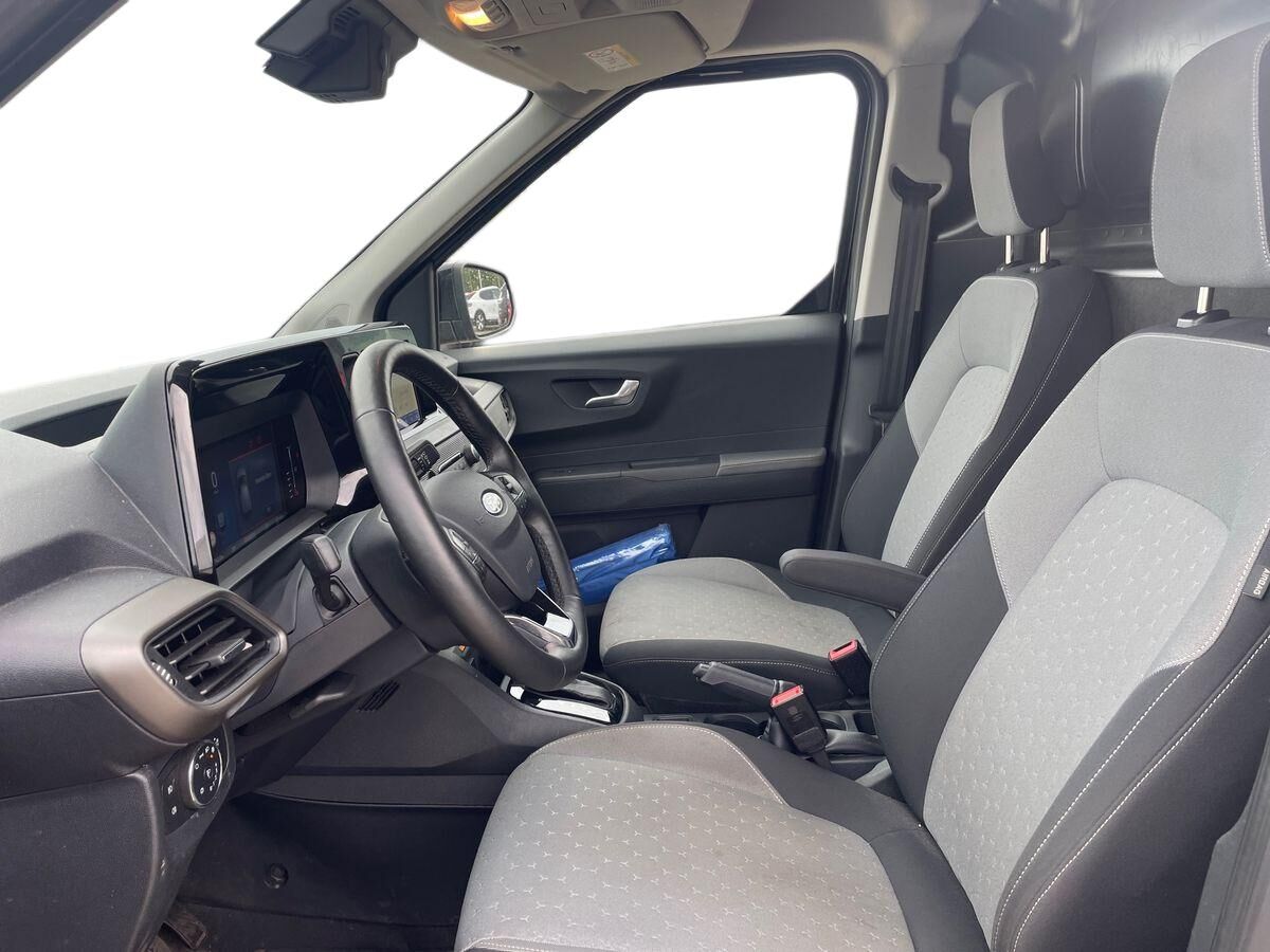 Billede af Ford Transit Courier 1,0 EcoBoost Limited DCT 125HK Van 7g Aut.