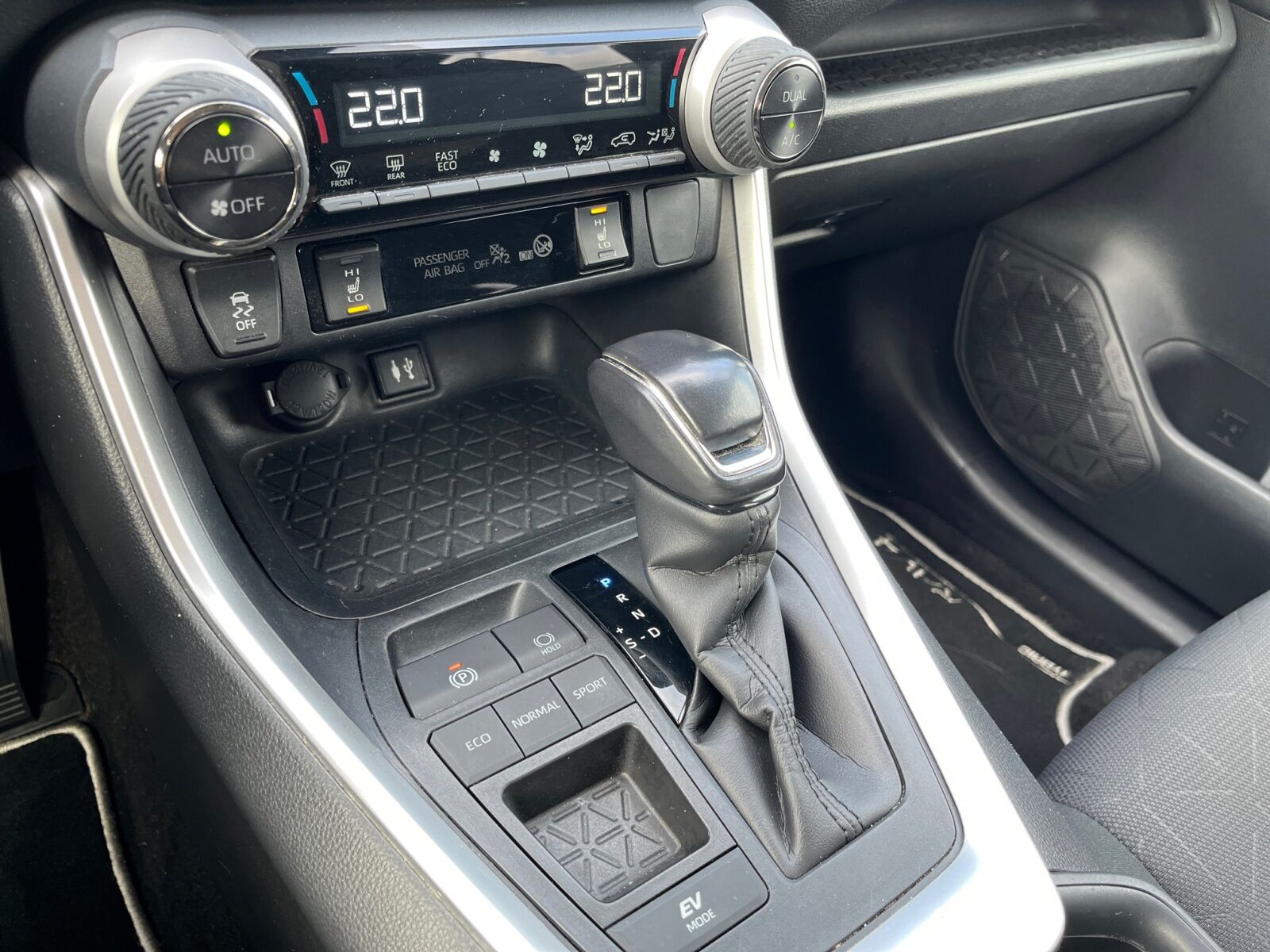 Billede af Toyota RAV4 2,5 Hybrid H3 218HK 5d 6g Aut.