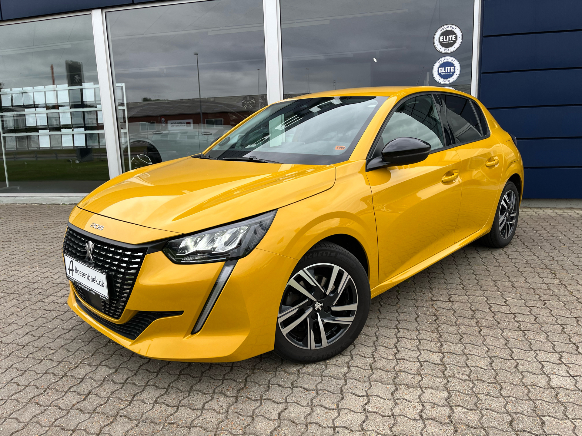Billede af Peugeot 208 1,2 PureTech Black Selection 100HK 5d 6g