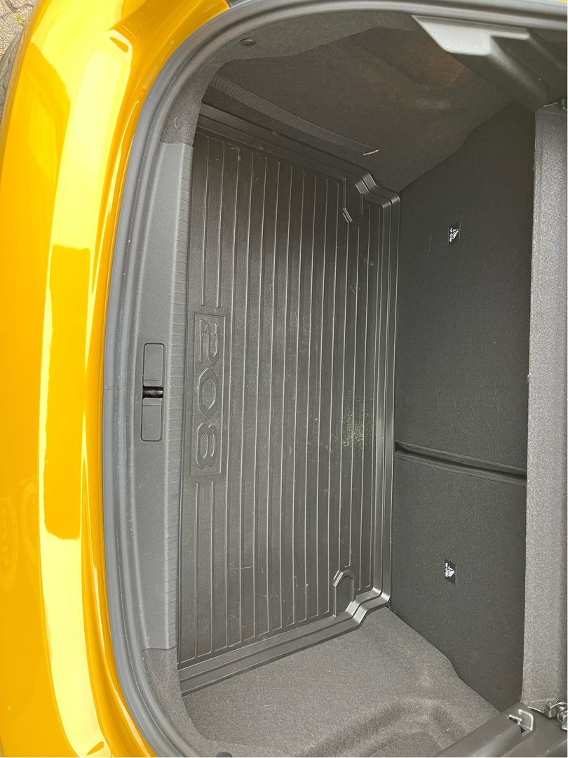 Billede af Peugeot 208 1,2 PureTech Black Selection 100HK 5d 6g