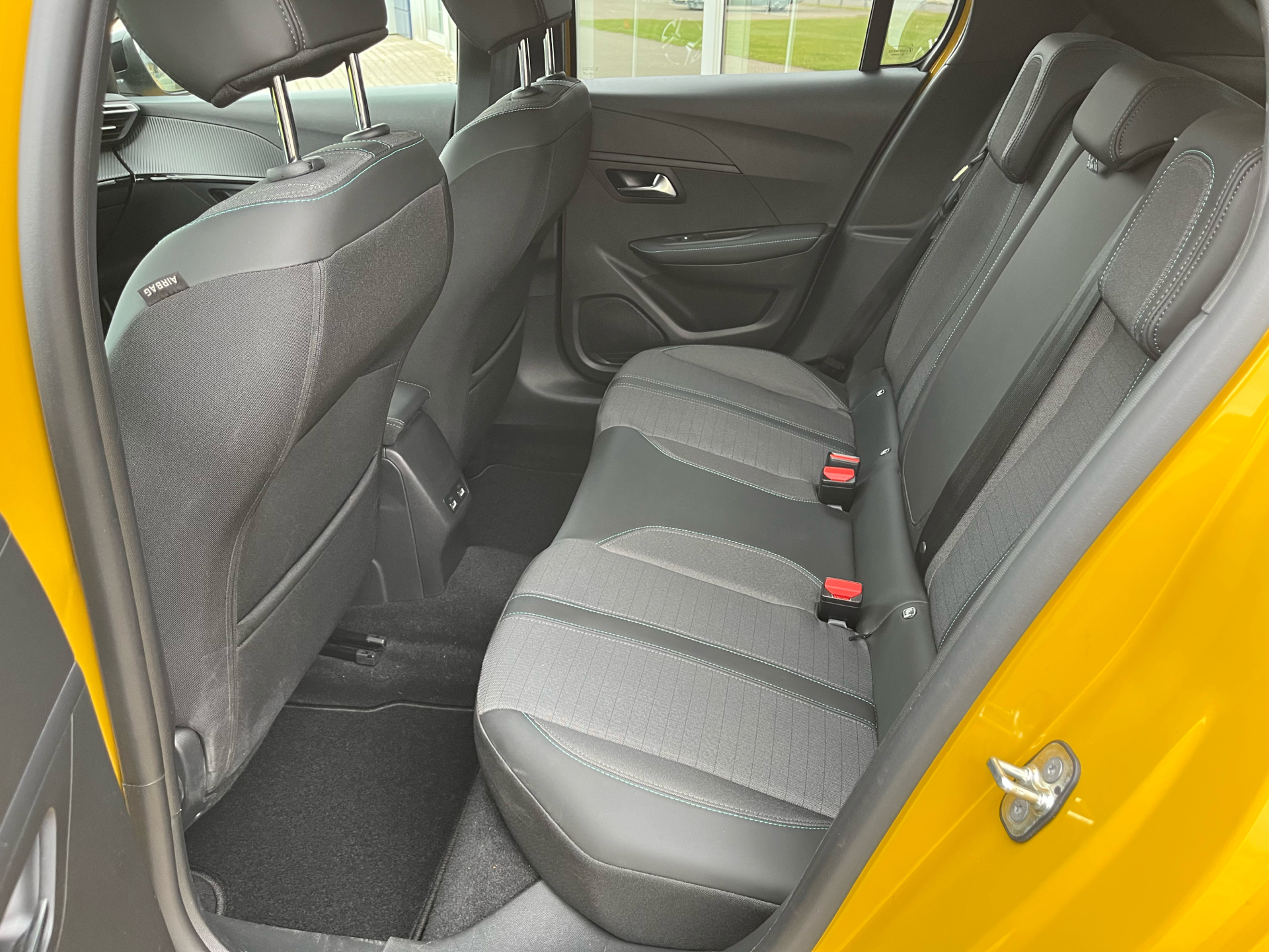 Billede af Peugeot 208 1,2 PureTech Black Selection 100HK 5d 6g