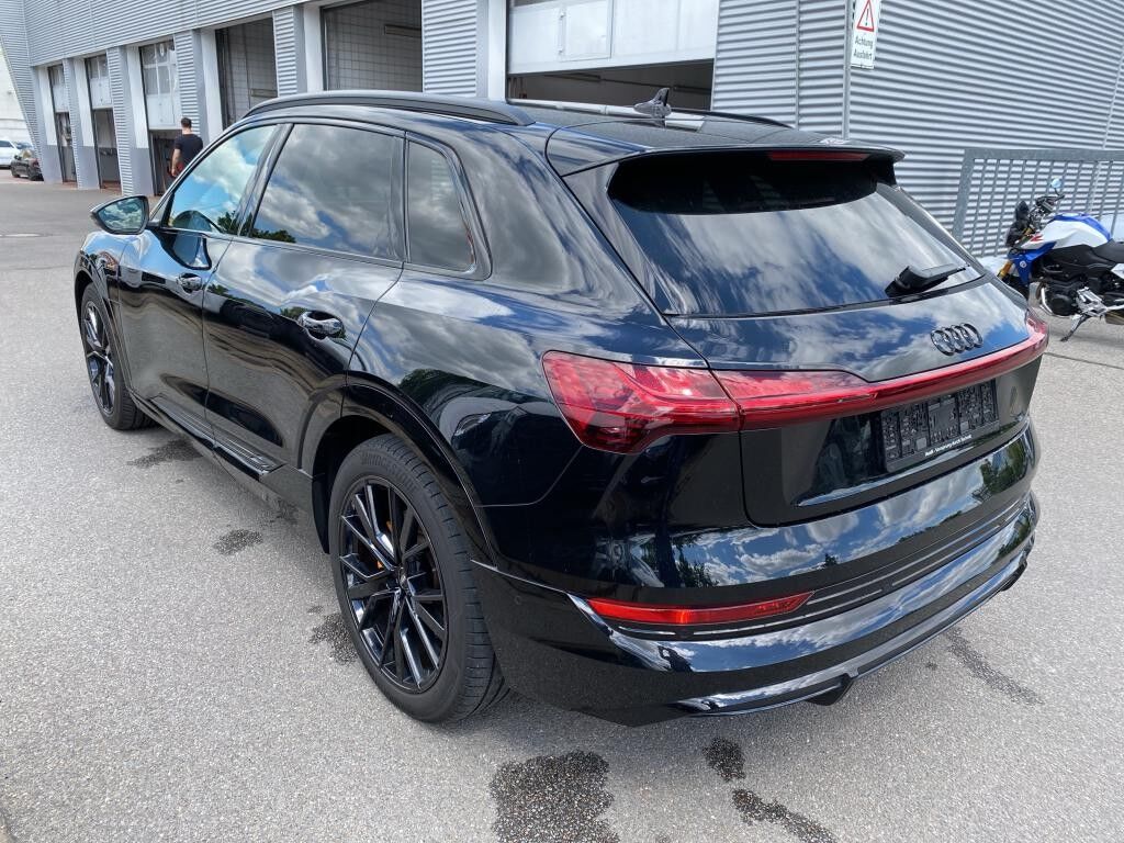Billede af Audi E-tron 55 Black Edition S-line Quattro 408HK 5d Aut. 