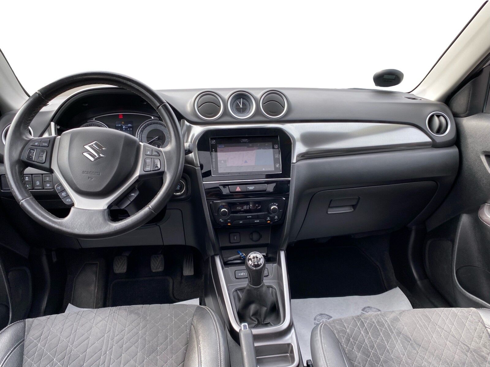 Billede af Suzuki Vitara 1,0 Boosterjet Adventure 112HK 5d