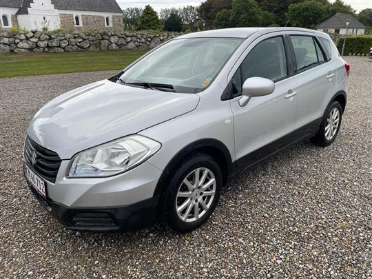 Suzuki S-Cross 1,6 16V Comfort 120HK 5d