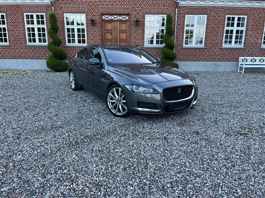 Jaguar XF 2,0 i4 Prestige 163HK 6g