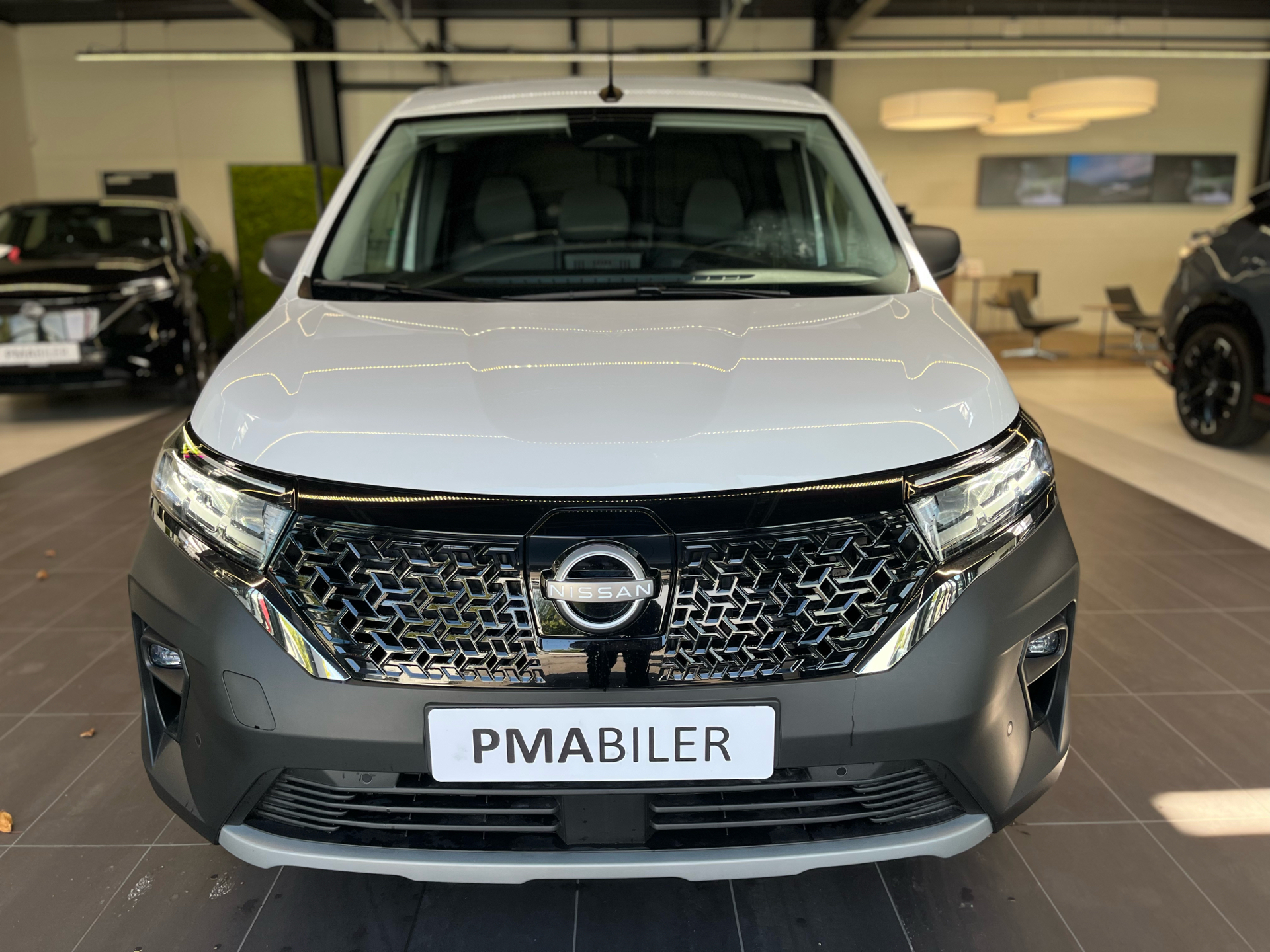 Billede af Nissan Townstar L2 3 Sæder EL N-Connecta 122HK Van Aut.