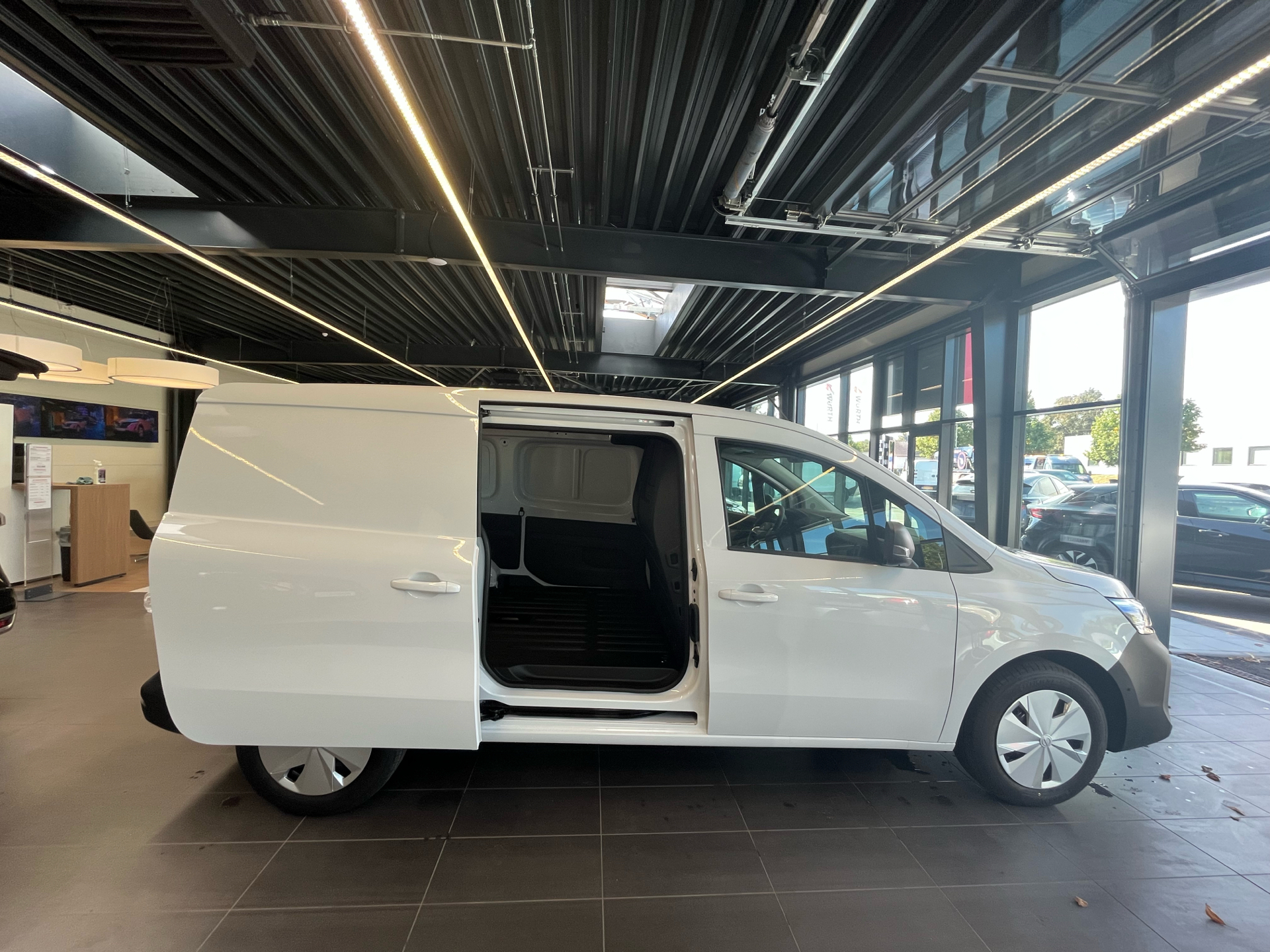 Billede af Nissan Townstar L2 3 Sæder EL N-Connecta 122HK Van Aut.