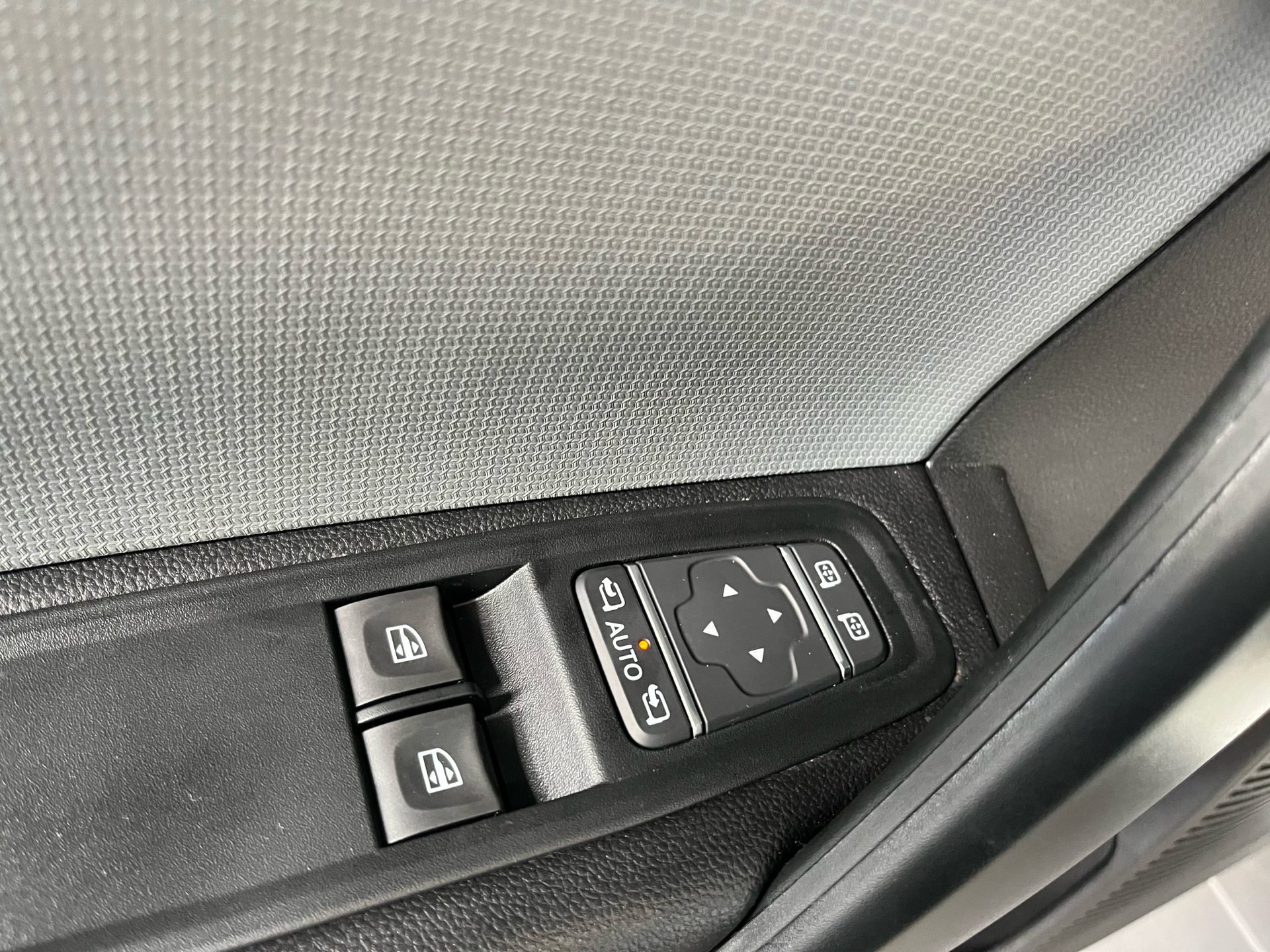 Billede af Nissan Townstar L2 3 Sæder EL N-Connecta 122HK Van Aut.