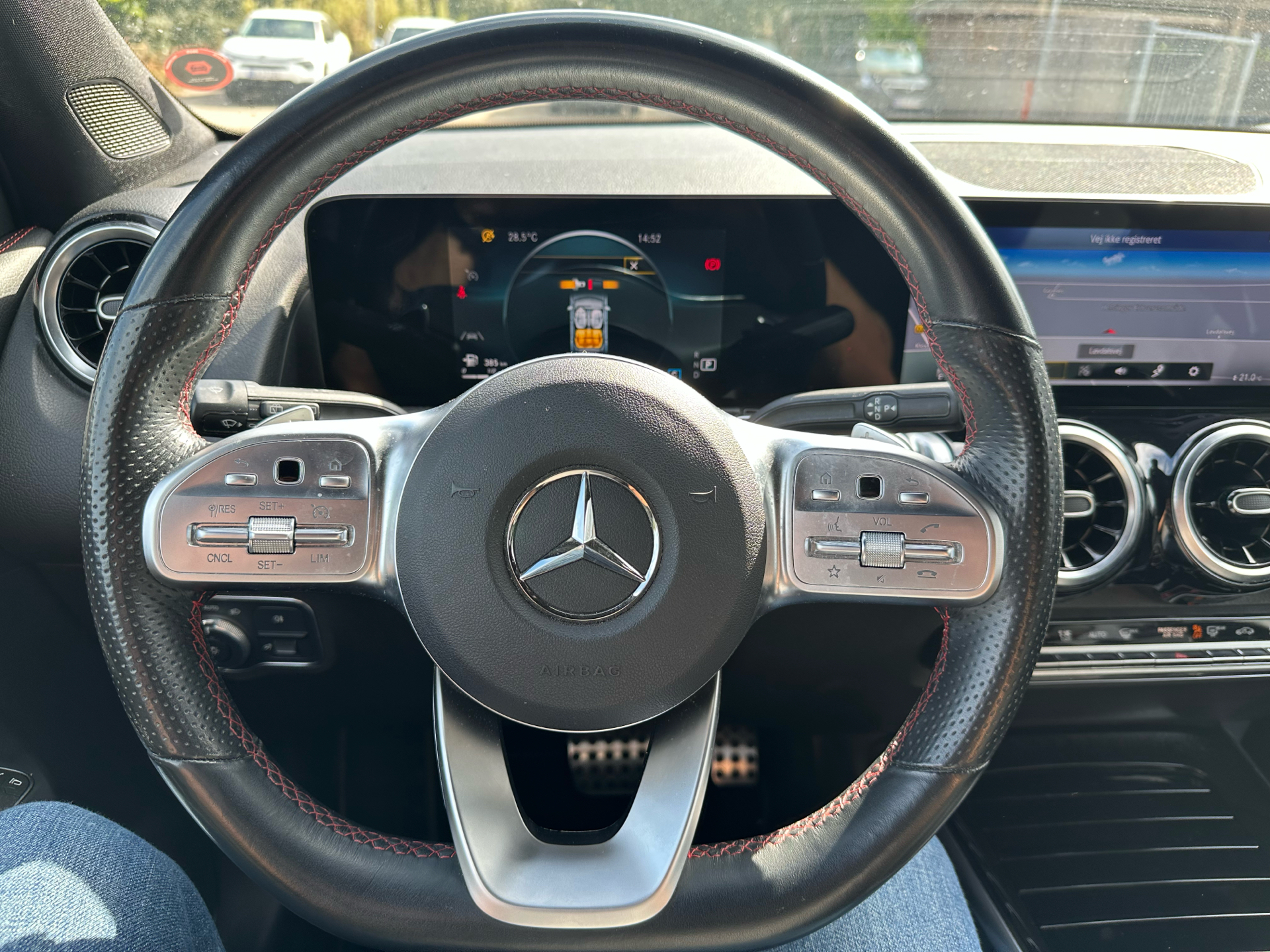Billede af Mercedes-Benz GLB200 d 2,0 CDI AMG Line 8G-DCT 150HK 5d 8g Aut.