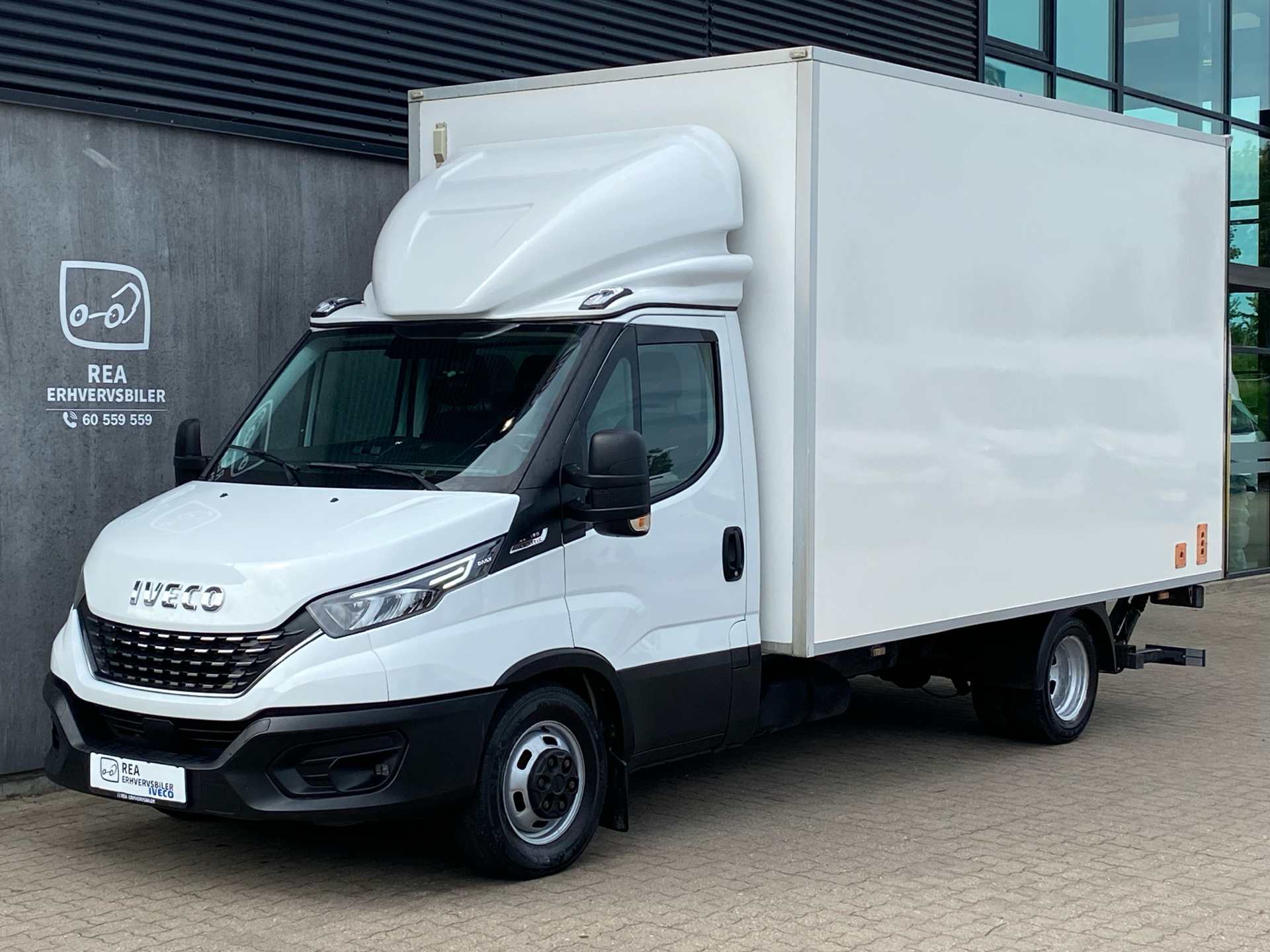 Billede af Iveco Daily 35C18 4100mm 3,0 D 180HK Ladv./Chas. 8g Aut.