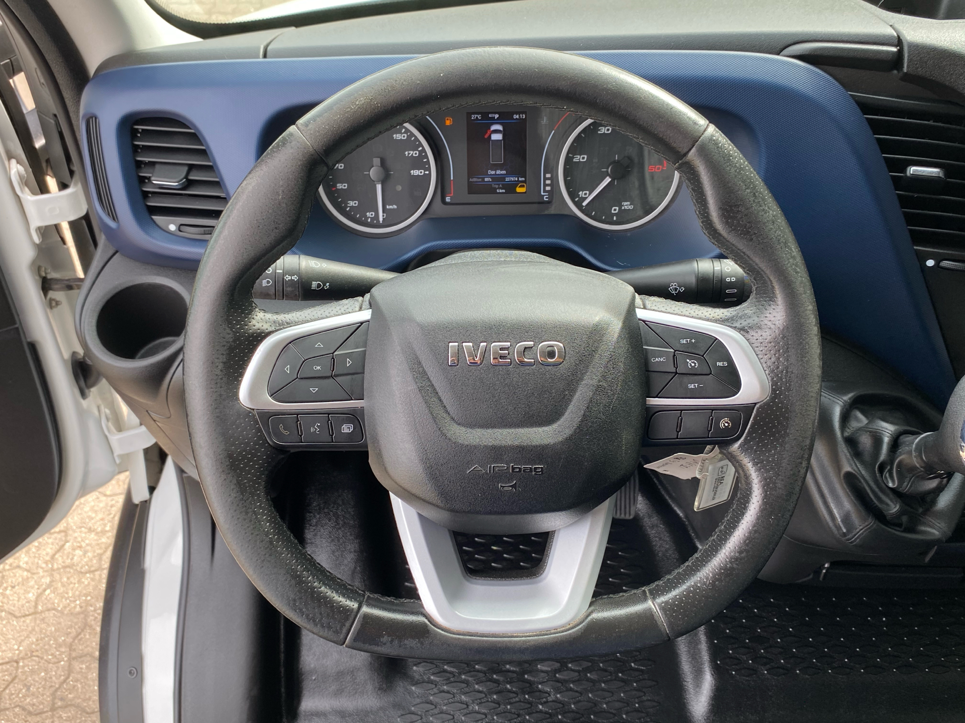 Billede af Iveco Daily 35C18 4100mm 3,0 D 180HK Ladv./Chas. 8g Aut.