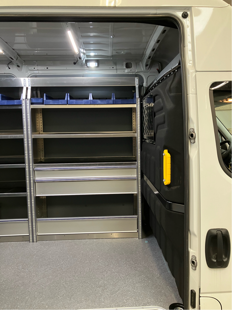 Billede af Iveco Daily 35S18 12m3 3,0 D 180HK Van 8g Aut.