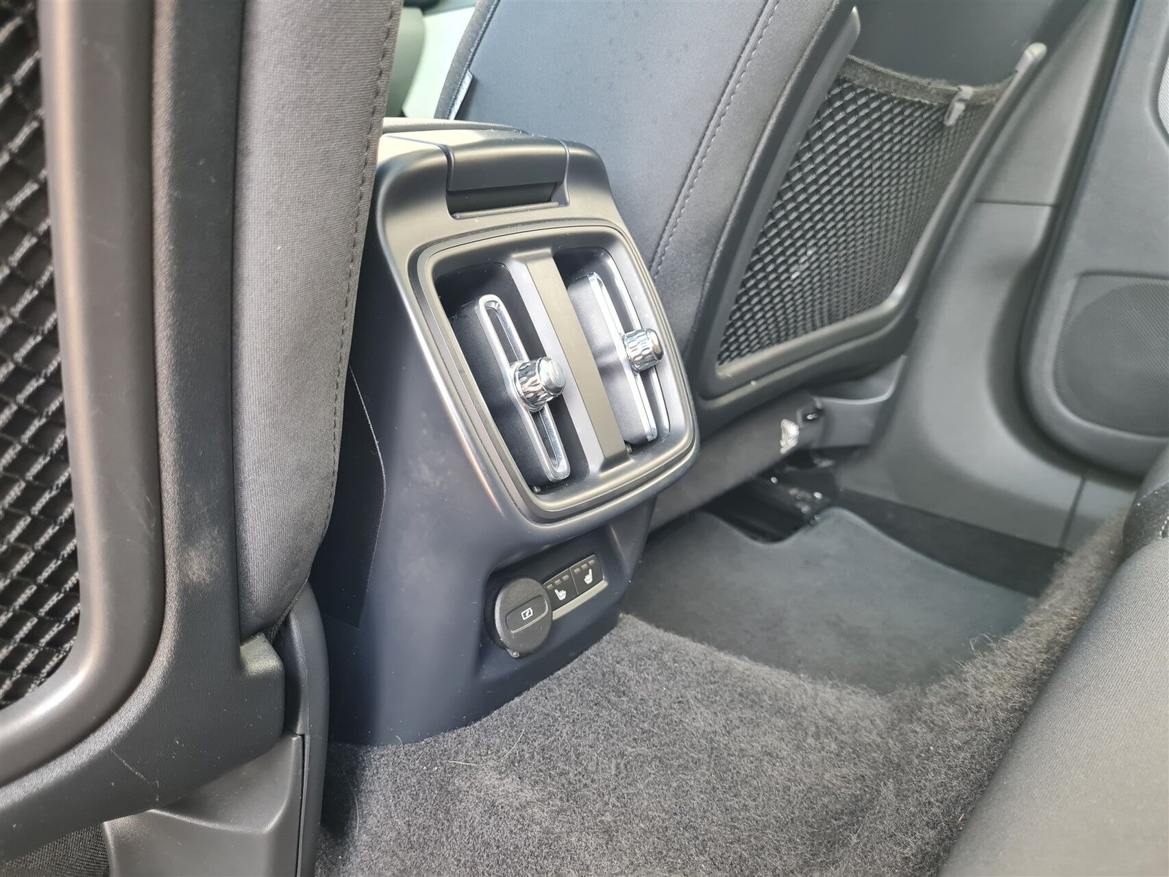 Billede af Polestar 2 EL Long Range AWD 408HK 5d Aut.