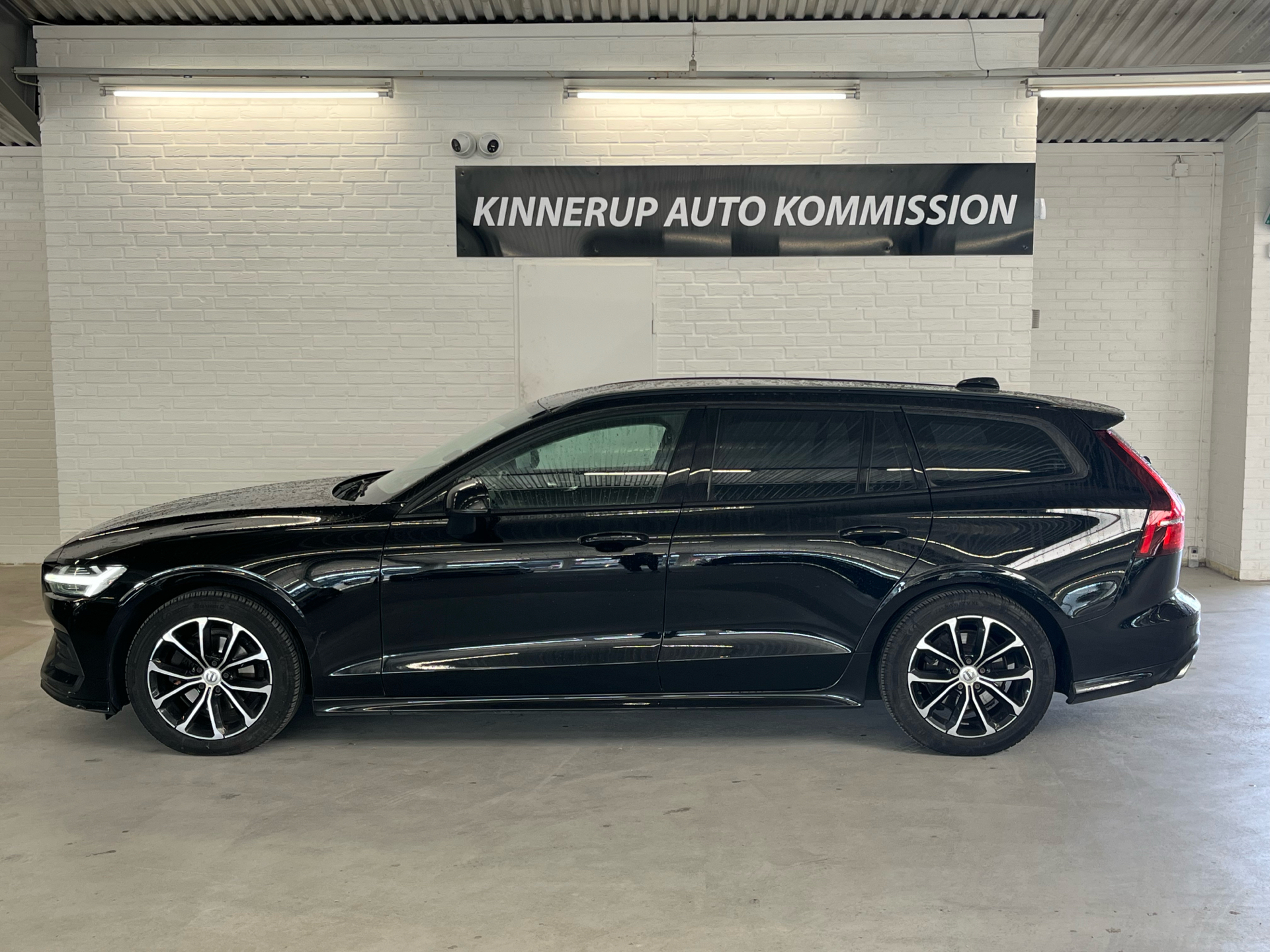 Billede af Volvo V60 2,0 D4 Momentum 190HK Stc 8g Aut.