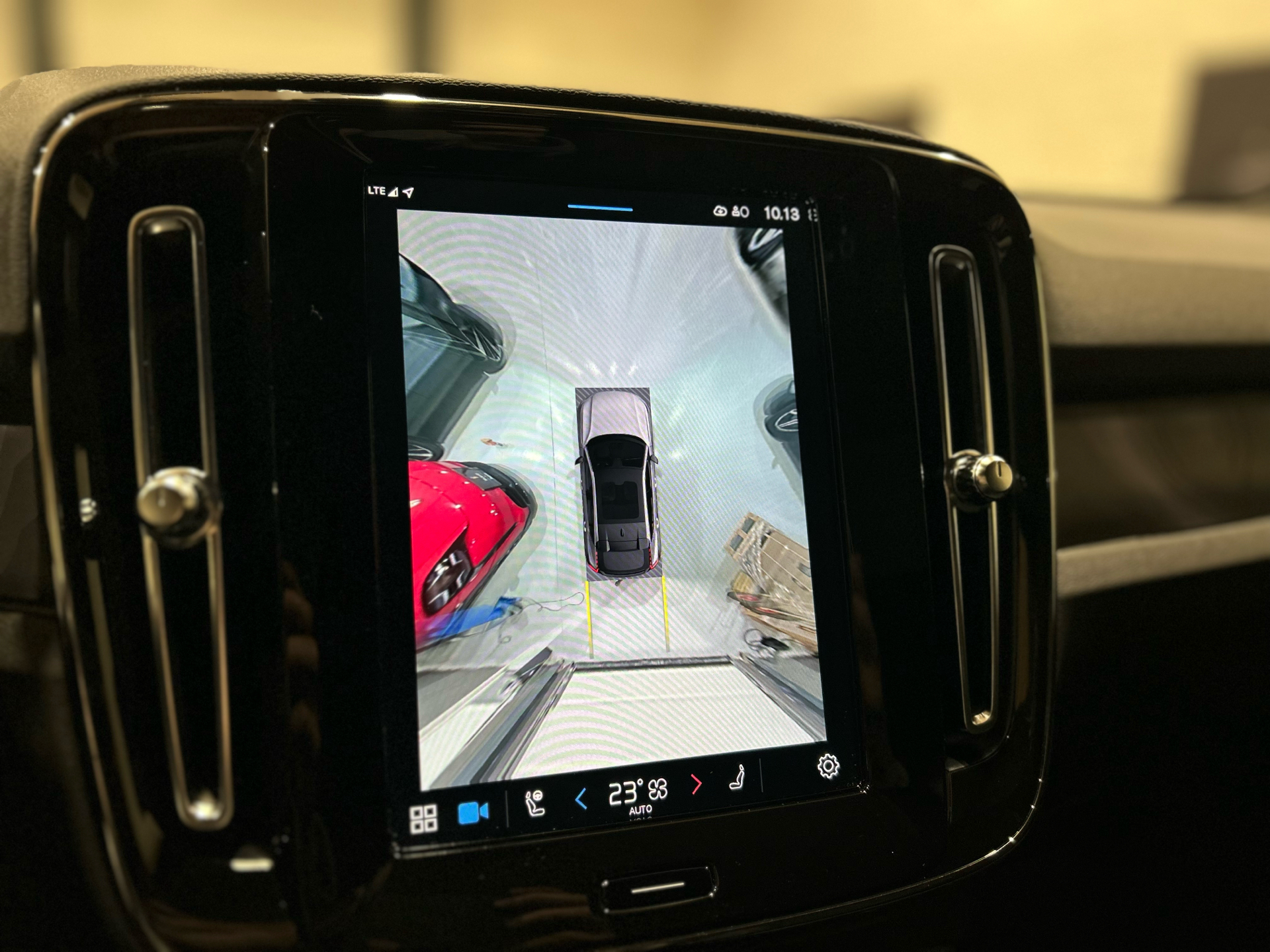 Billede af Volvo C40 P6 Recharge Ultimate 231HK 4d Aut.