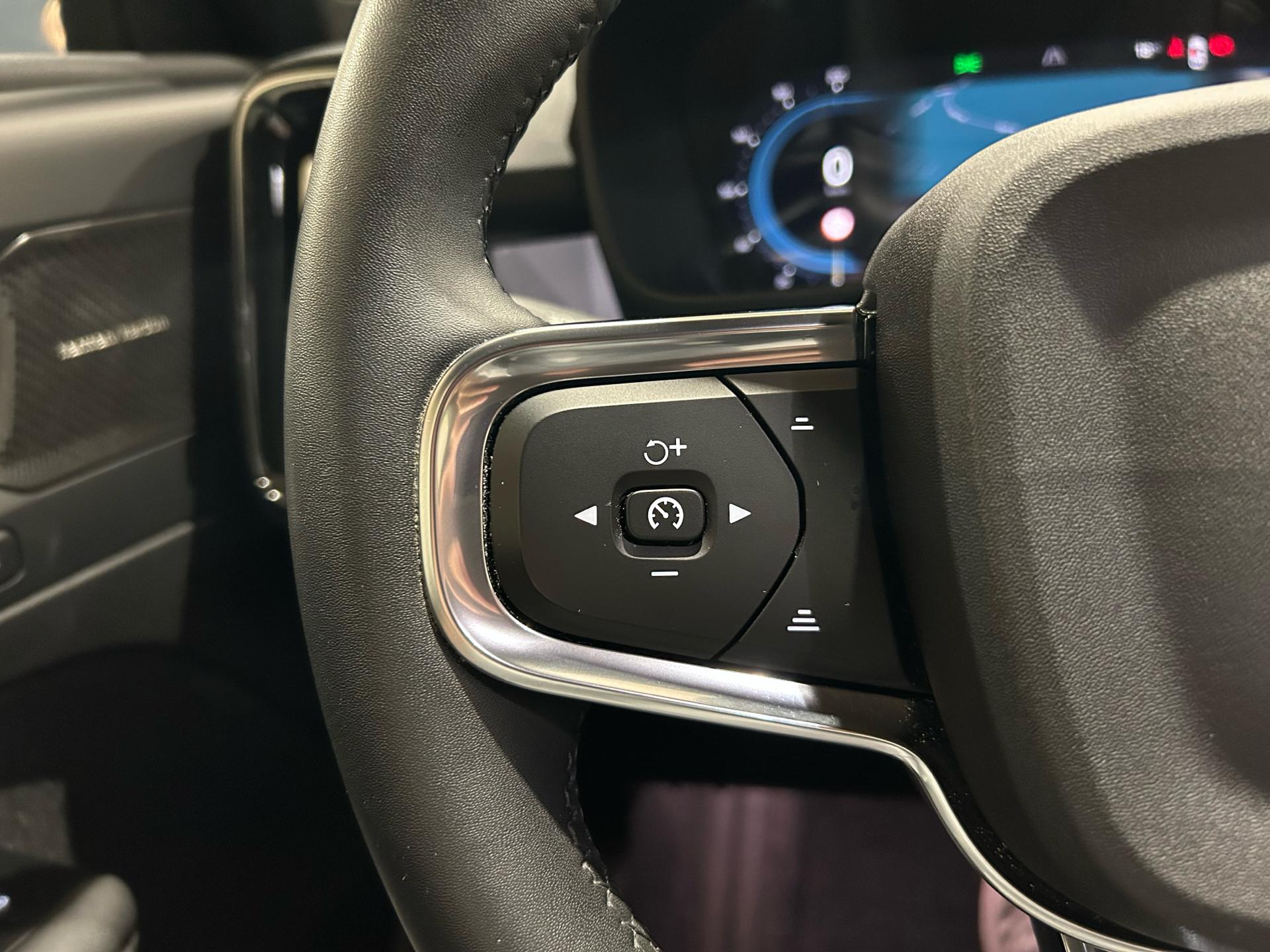 Billede af Volvo C40 P6 Recharge Ultimate 231HK 4d Aut.