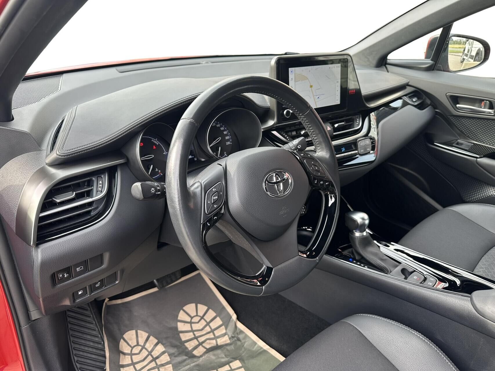 Billede af Toyota C-HR 1,8 Hybrid C-LUB Smart Multidrive S 122HK 5d Aut.