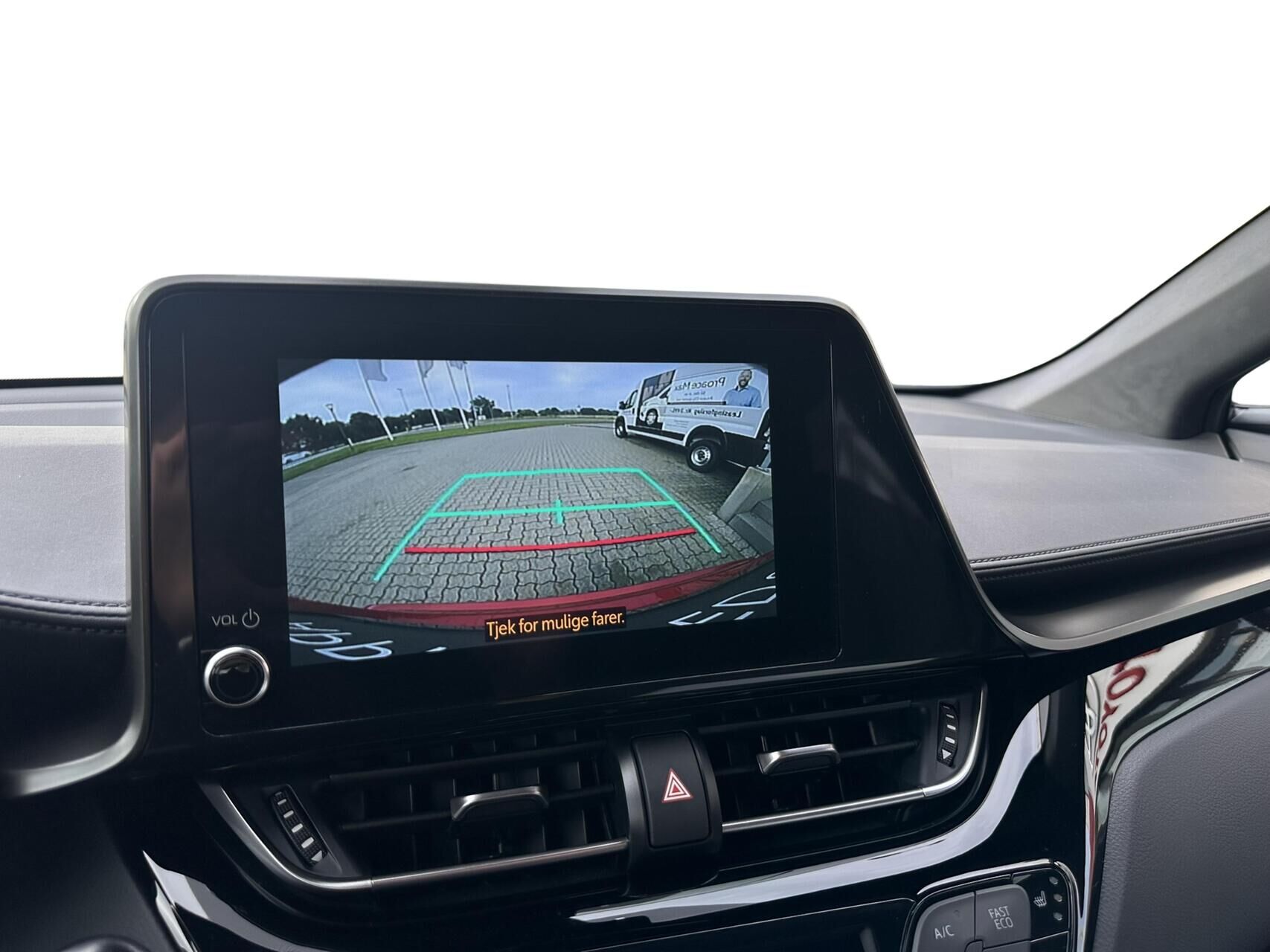 Billede af Toyota C-HR 1,8 Hybrid C-LUB Smart Multidrive S 122HK 5d Aut.