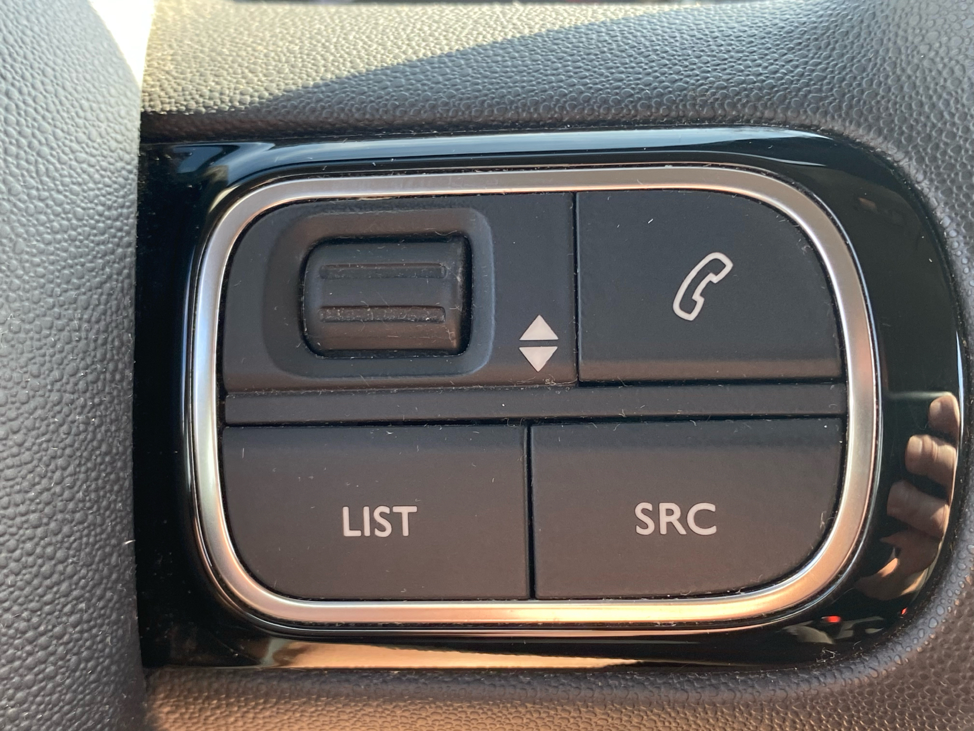 Billede af Citroën C3 1,2 PureTech Attaque start/stop 82HK 5d