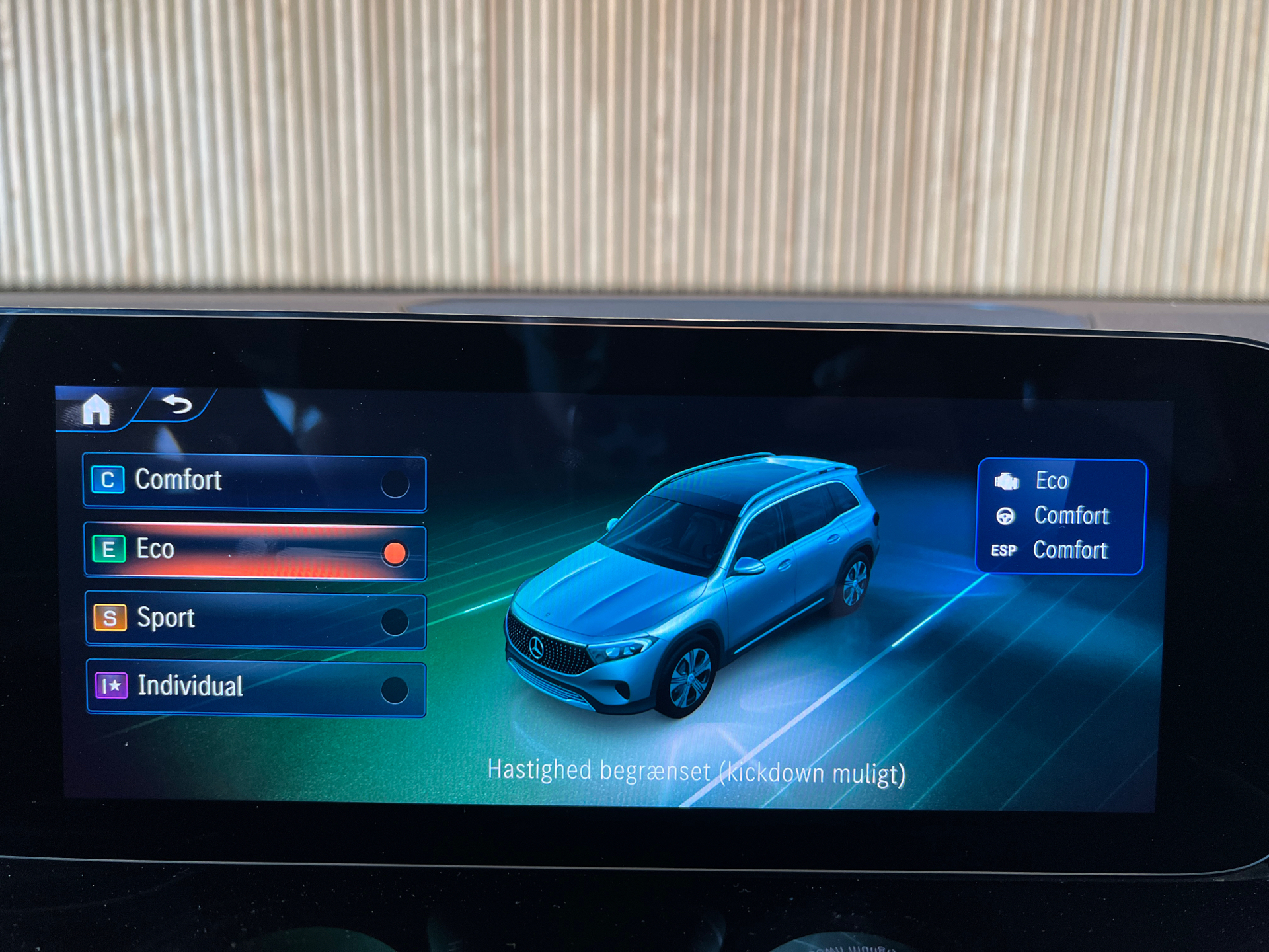 Billede af Mercedes-Benz EQB 250+ EL Progressive 190HK 5d Aut.