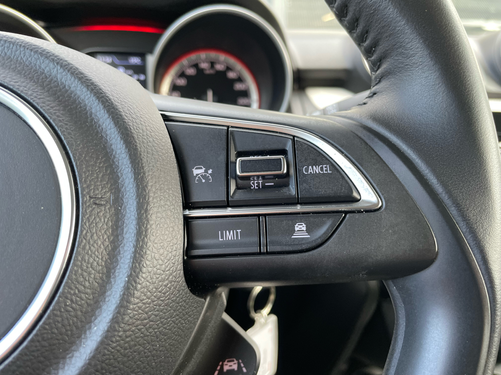 Billede af Suzuki Swift 1,2 Dualjet  Mild hybrid Action AEB CVT 83HK 5d Trinl. Gear