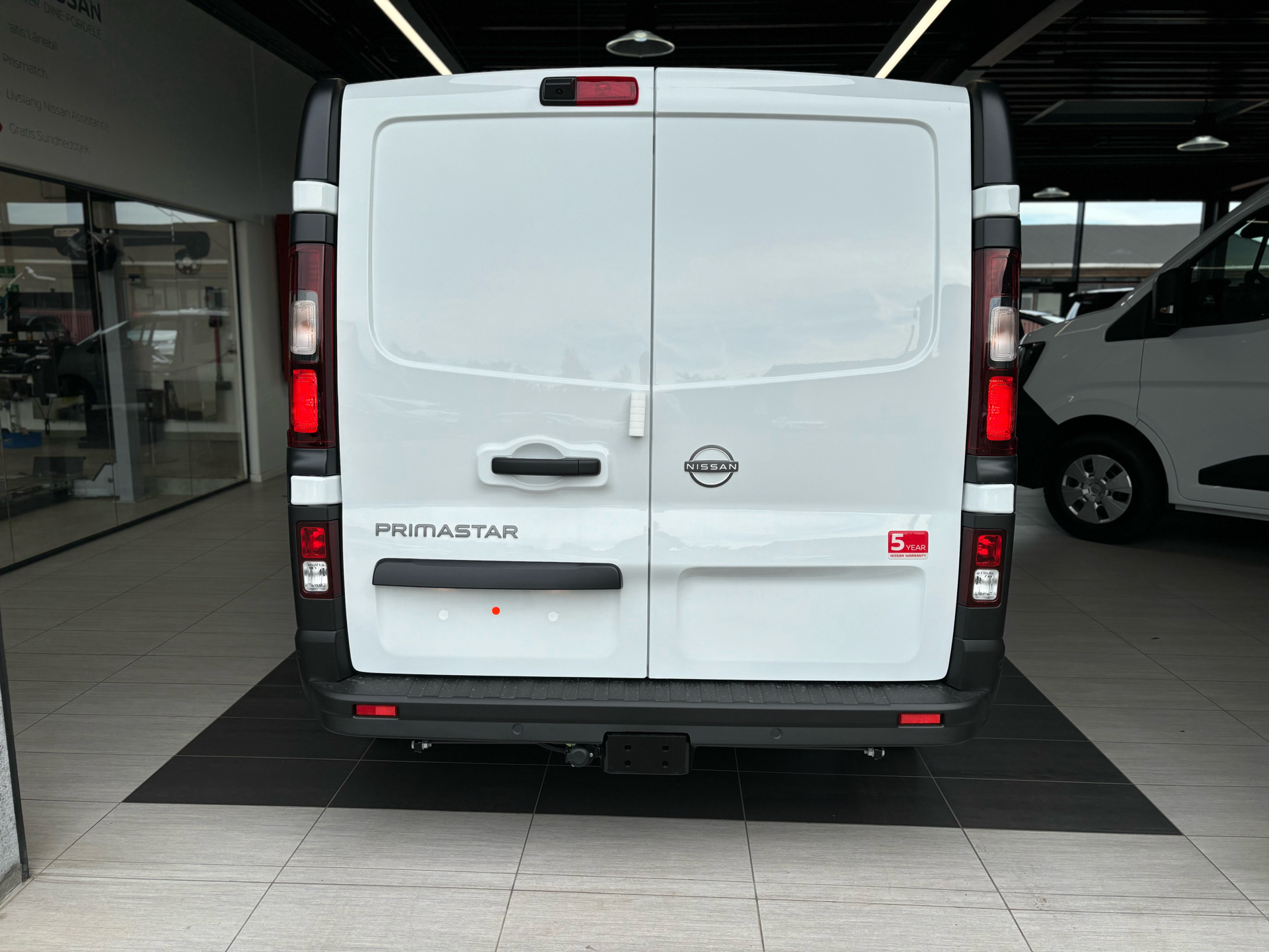 Billede af Nissan Primastar L2H1 2,0 DCi N-Connecta 150HK Van 6g