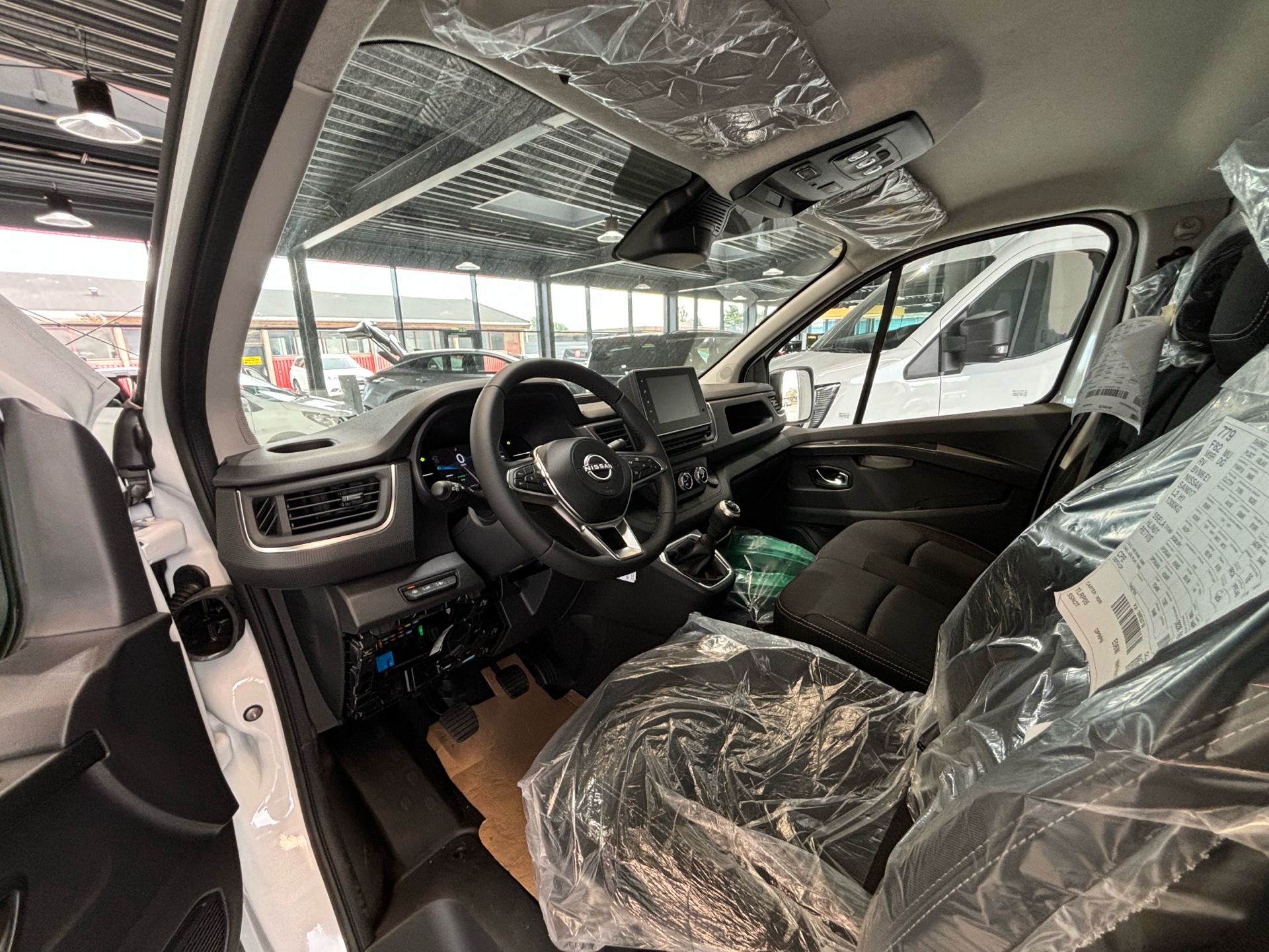 Billede af Nissan Primastar L2H1 2,0 DCi N-Connecta 150HK Van 6g