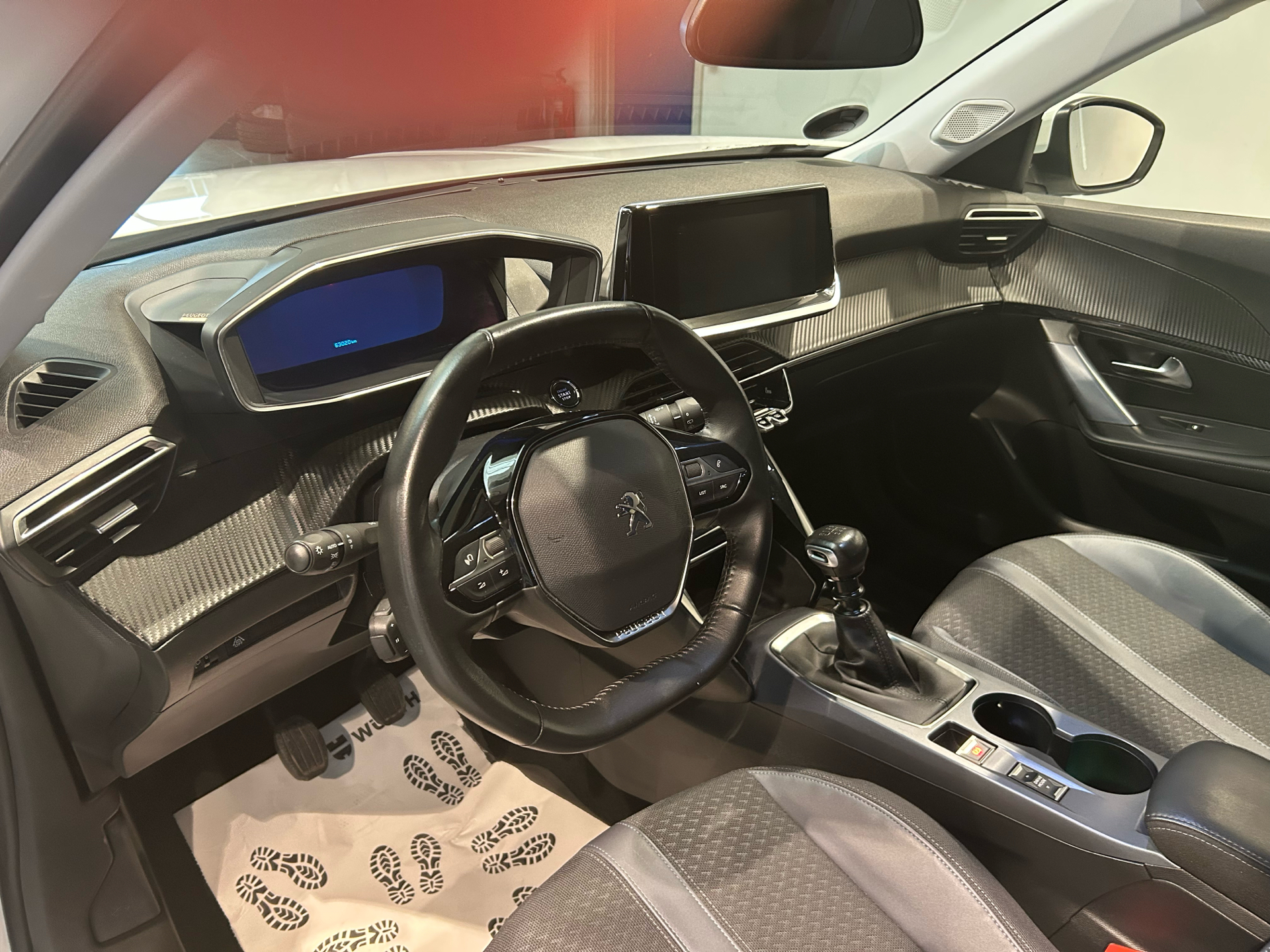 Billede af Peugeot 2008 1,2 PureTech Edition 210+ 130HK 5d