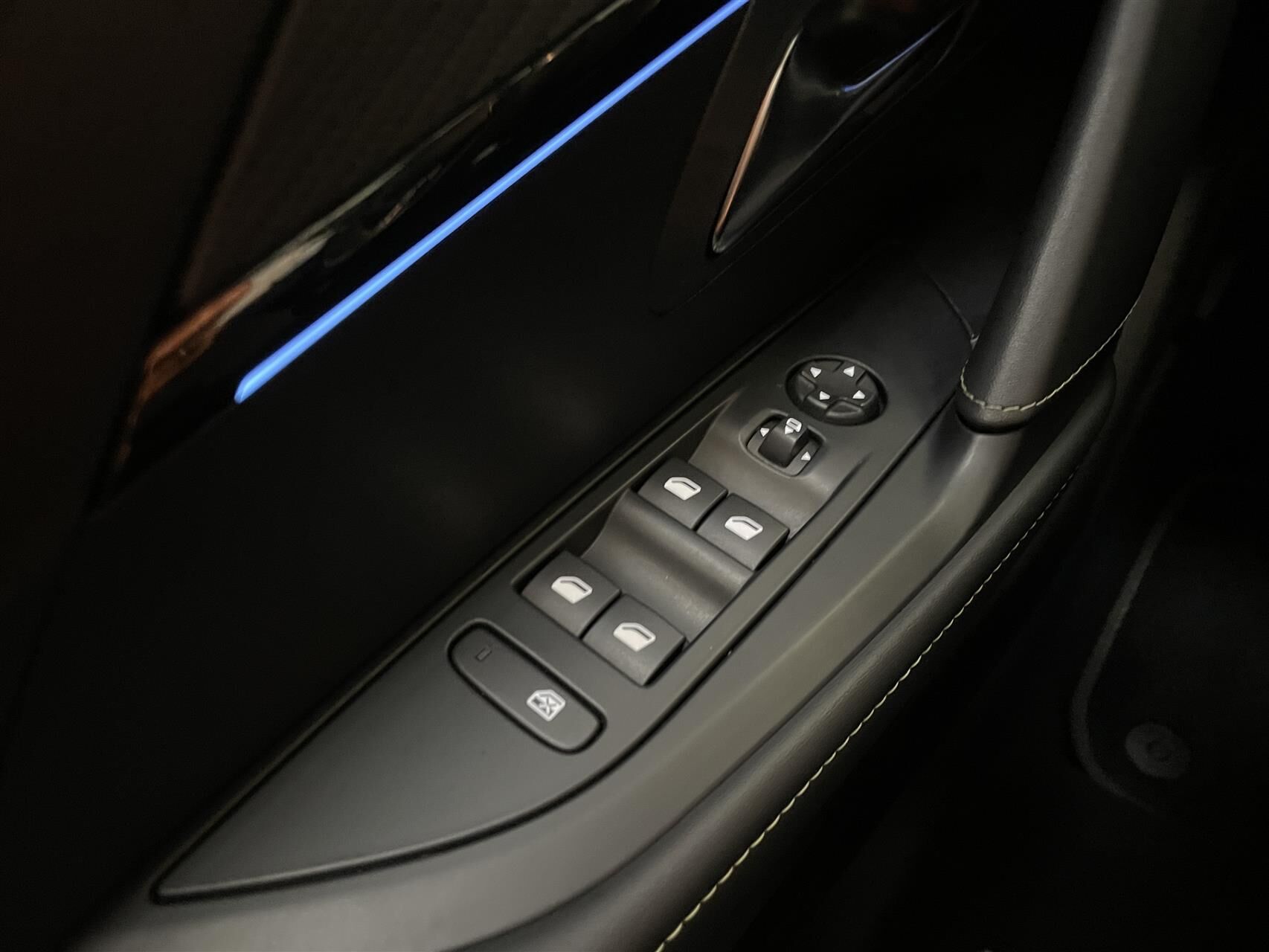Billede af Peugeot e-208 EL GT 156HK 5d Aut.