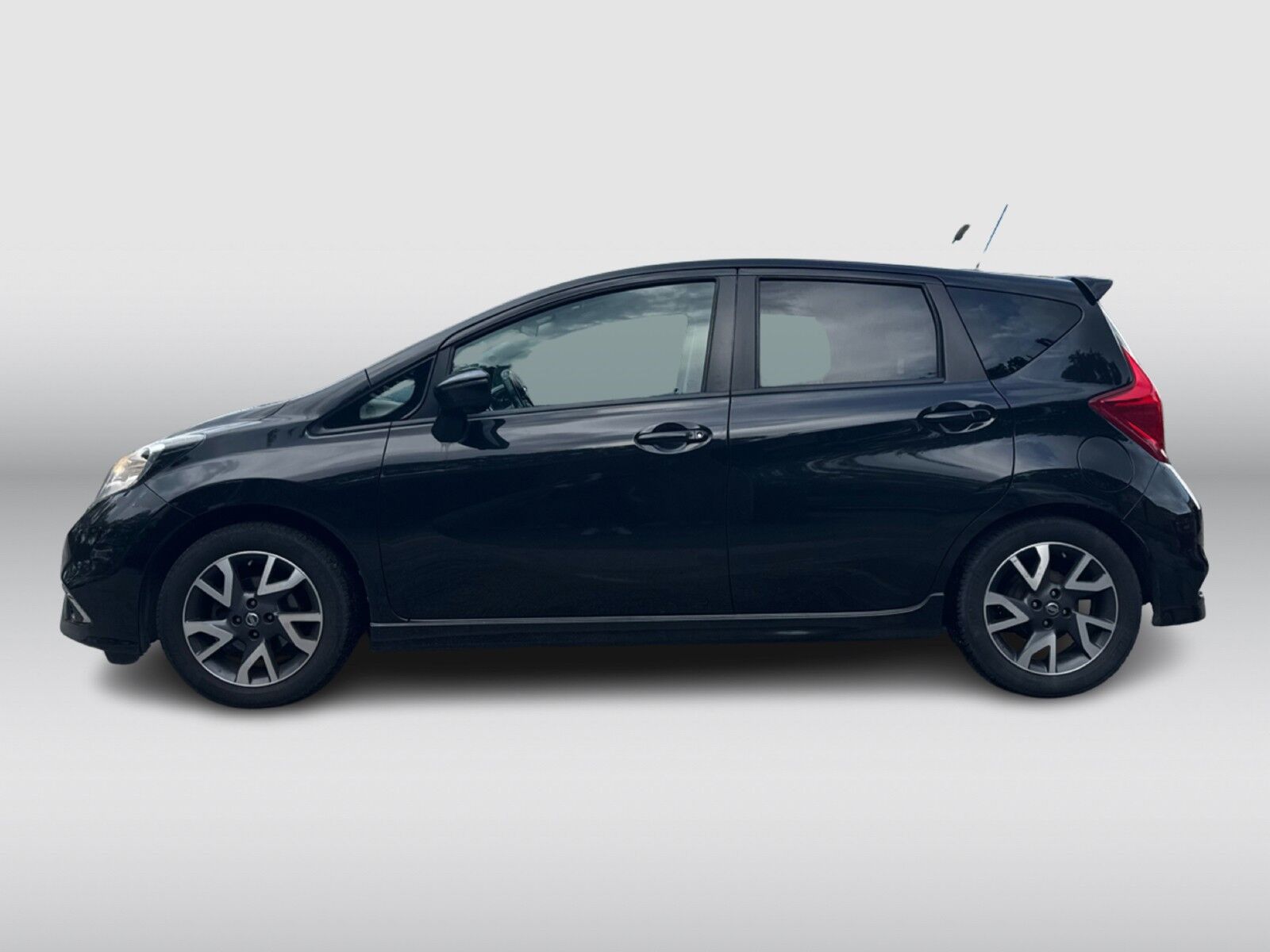 Billede af Nissan Note 1,2 Acenta Plus Tech Pack 80HK 5d