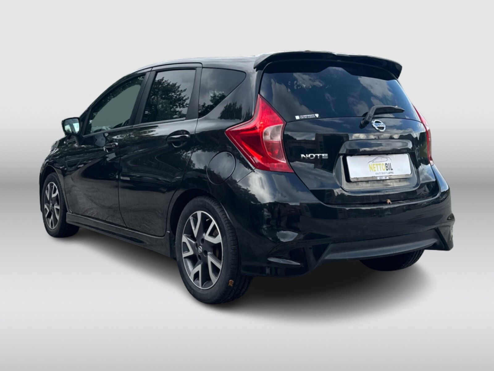 Billede af Nissan Note 1,2 Acenta Plus Tech Pack 80HK 5d